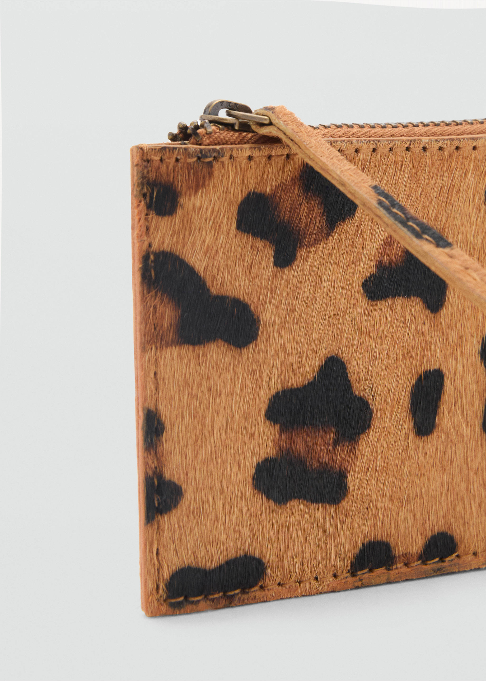 Leopard-print purse - Details of the article 1, Black. Ref: 87028276-00.