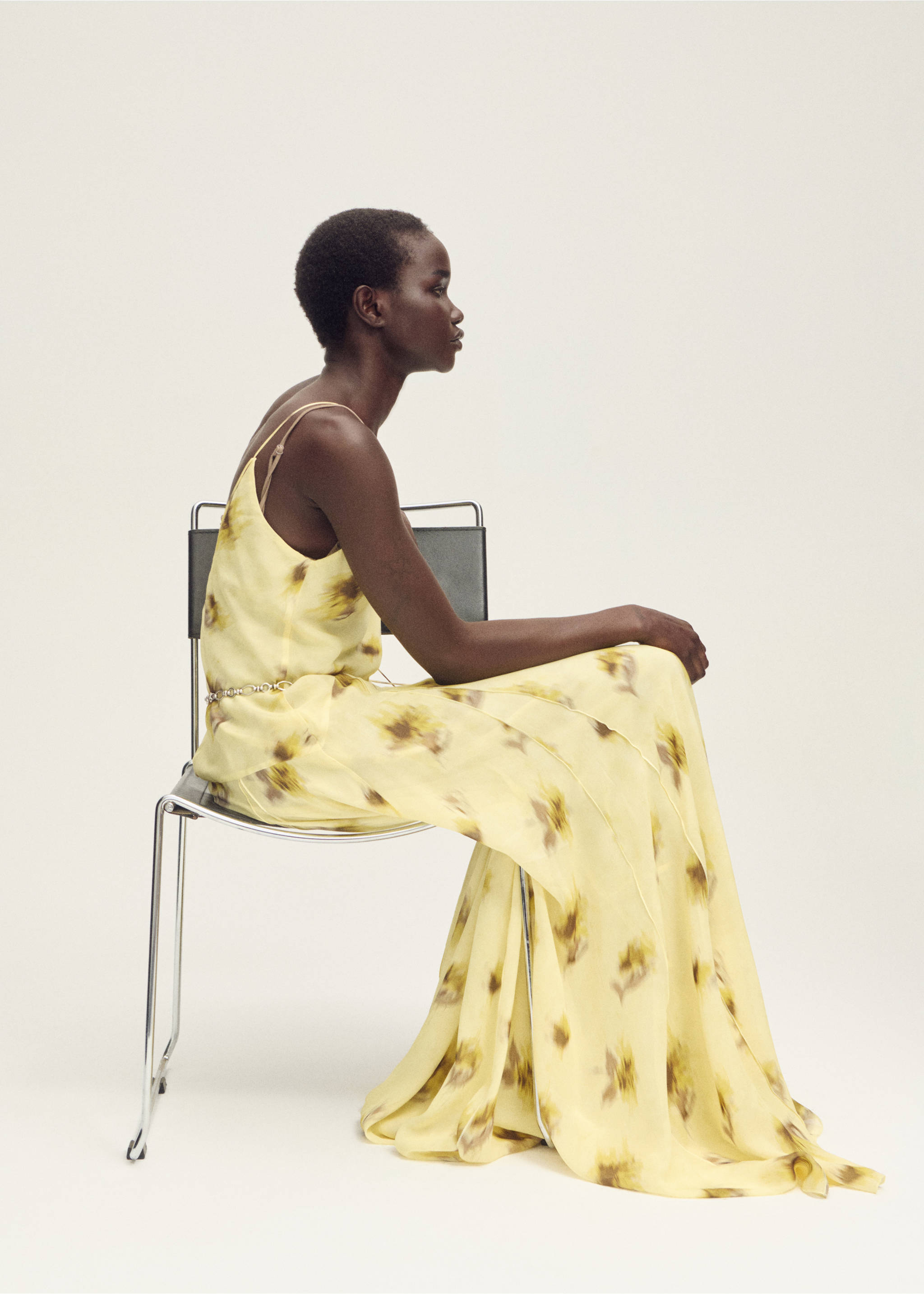 Long floral-print dress - Details of the article 2, Pastel Yellow. Ref: 87028277-00.