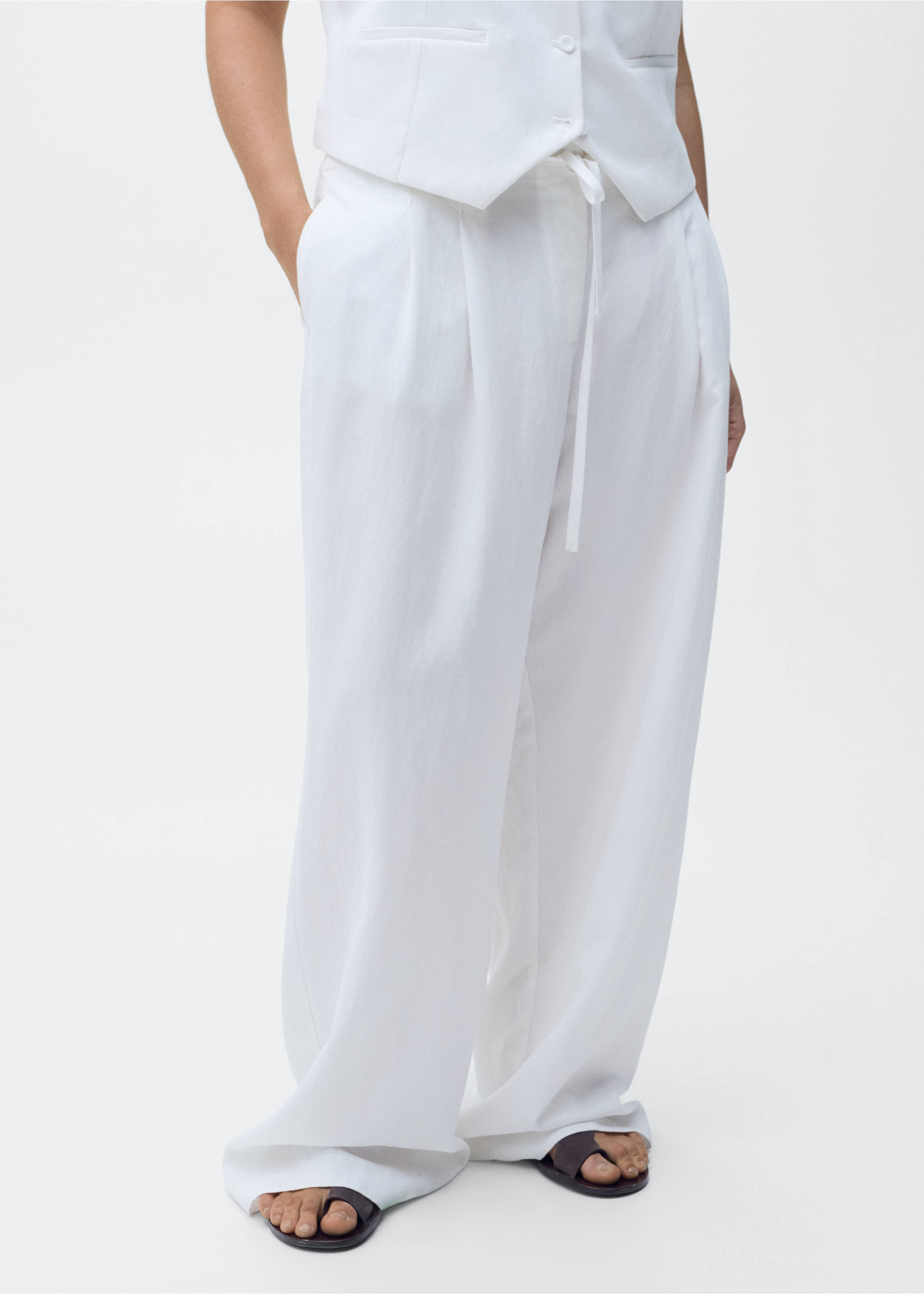 Pantalón traje lyocell cinturón lazo - Detalle del artículo 5, Blanco. Ref: 87029067-00.
