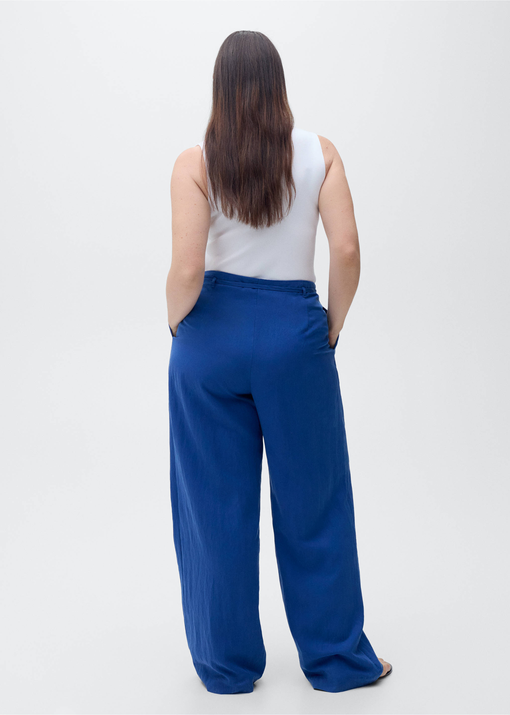 Lyocell suit trousers with bow belt - Details of the article 4, Blue. Ref: 87029067-00.