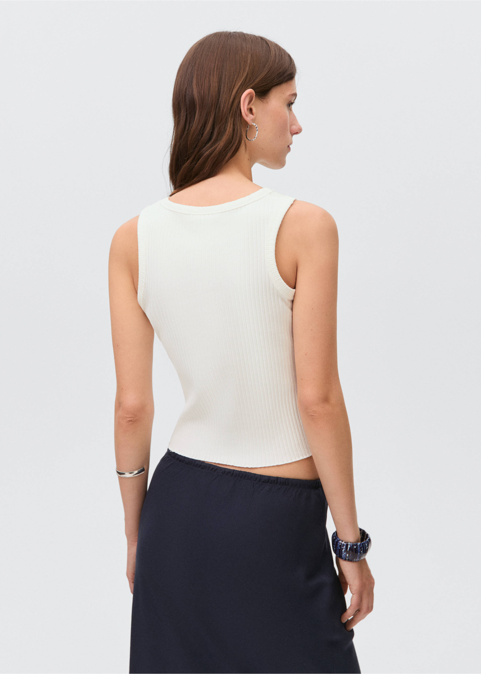Top bordado sol - Reverso del artículo, Blanco roto. Ref: 87029217-00.