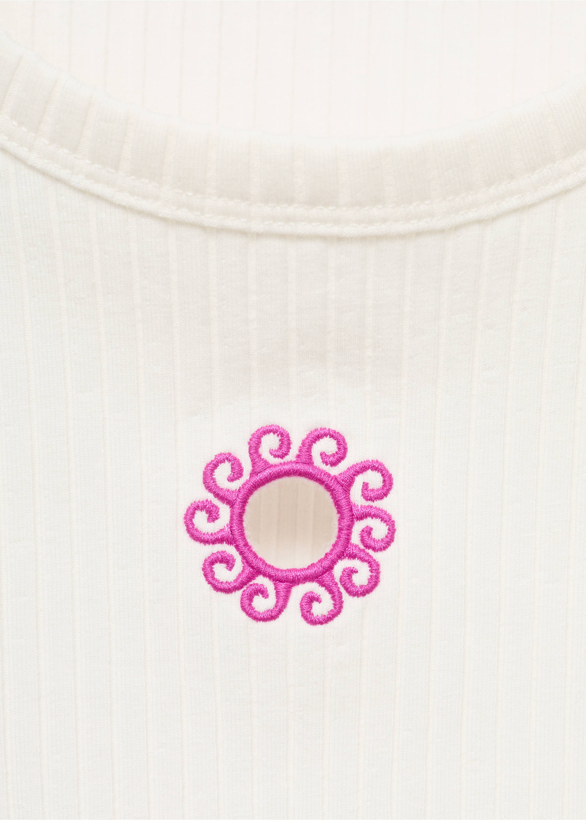 Top bordado sol - Detalle del artículo 8, Blanco roto. Ref: 87029217-00.