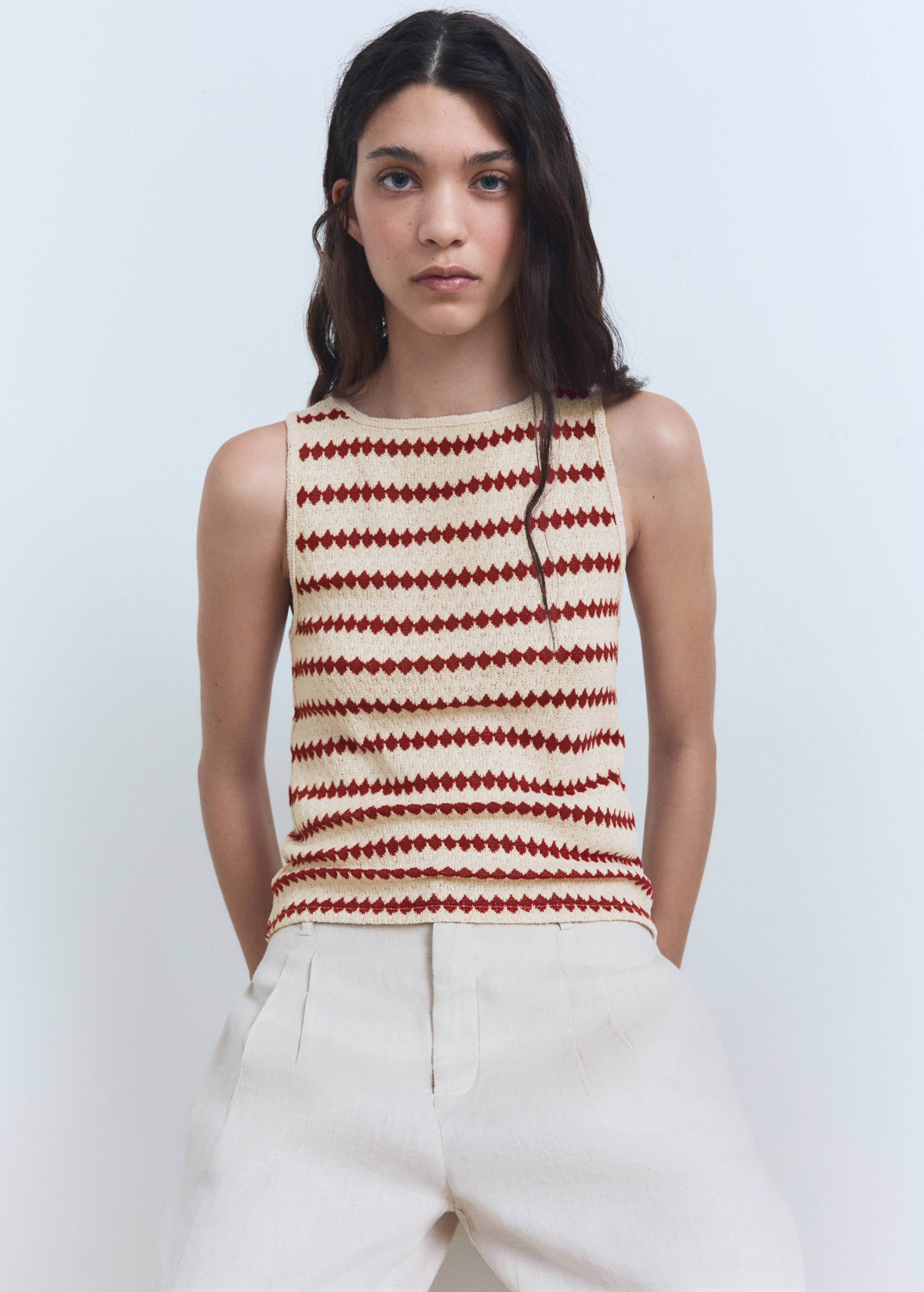 Knitted top with geometric print - Details of the article 2