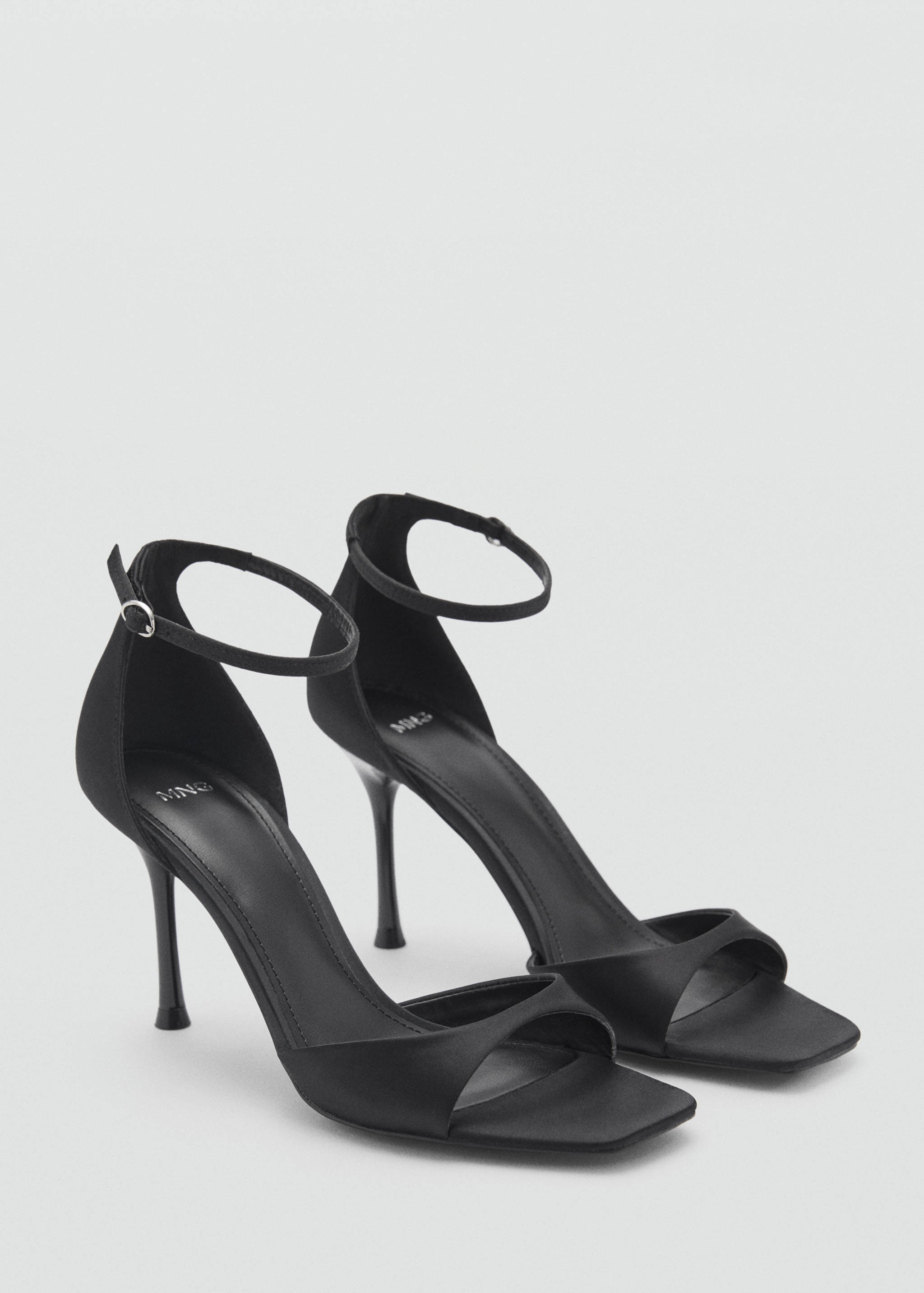 Strappy heeled sandals - Medium plane