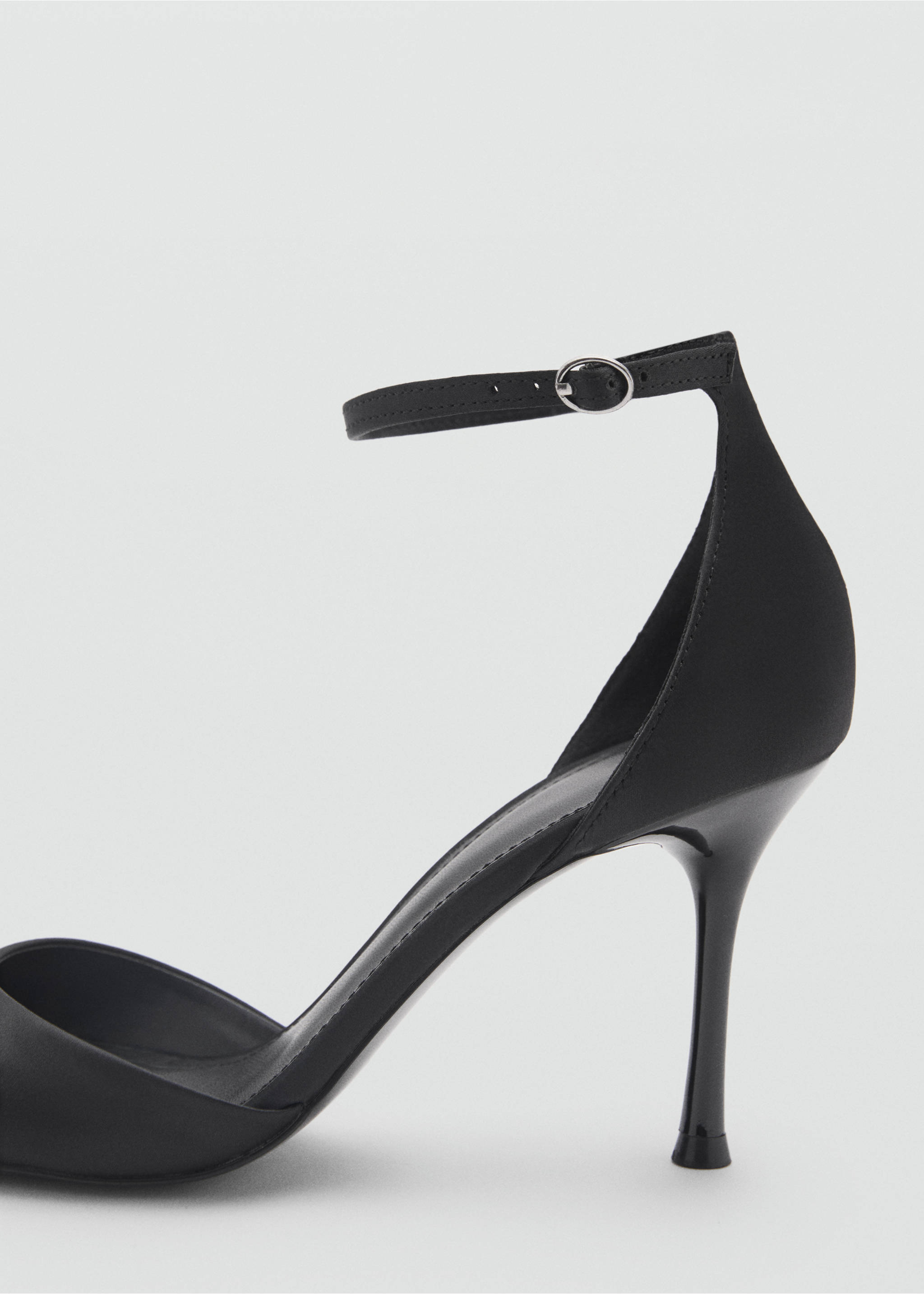 Strappy heeled sandals - Details of the article 2, Black. Ref: 87030250-00.