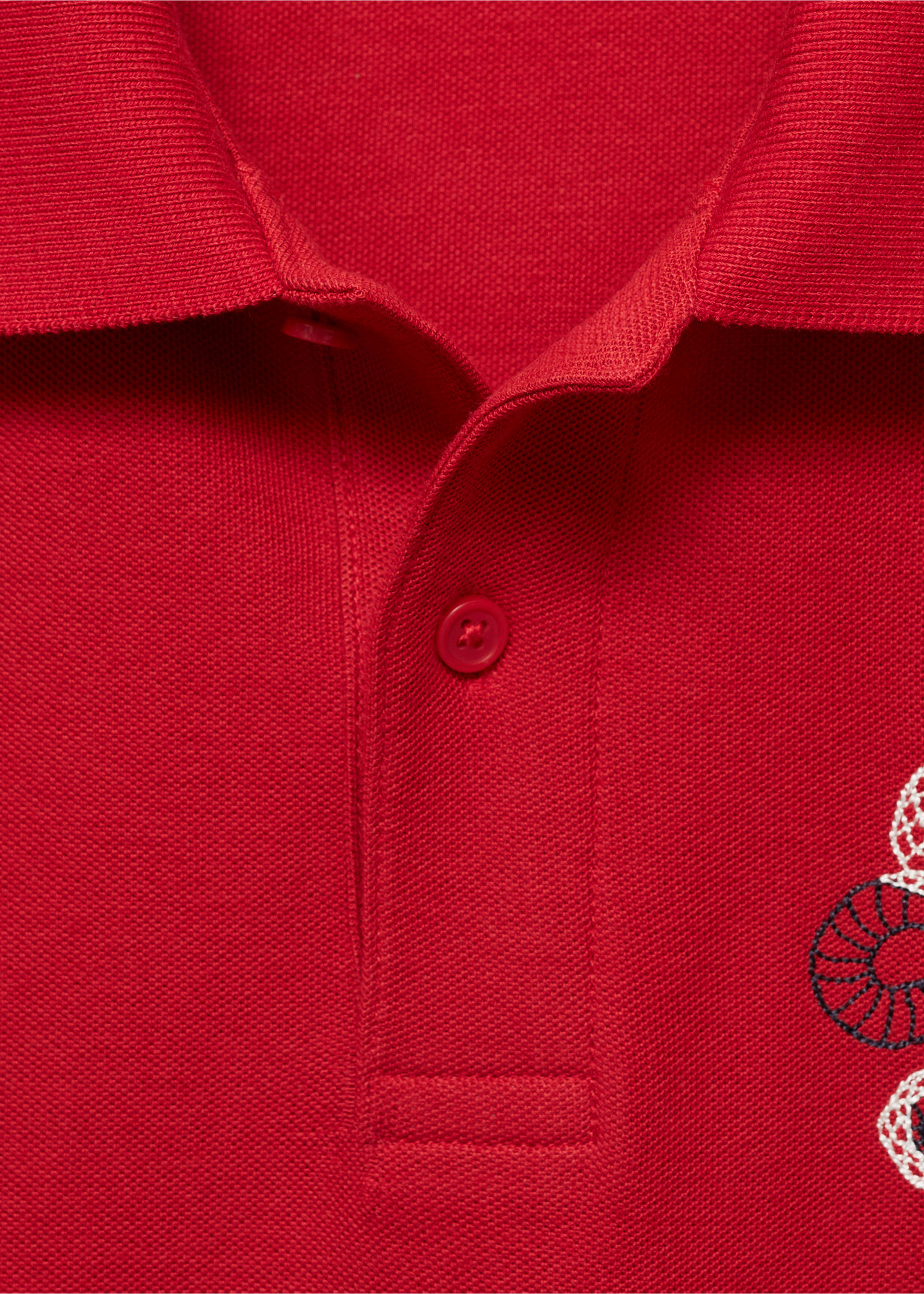 100% cotton polo shirt with embroidered graphic on the chest - Details of the article 8, Red. Ref: 87030251-00.
