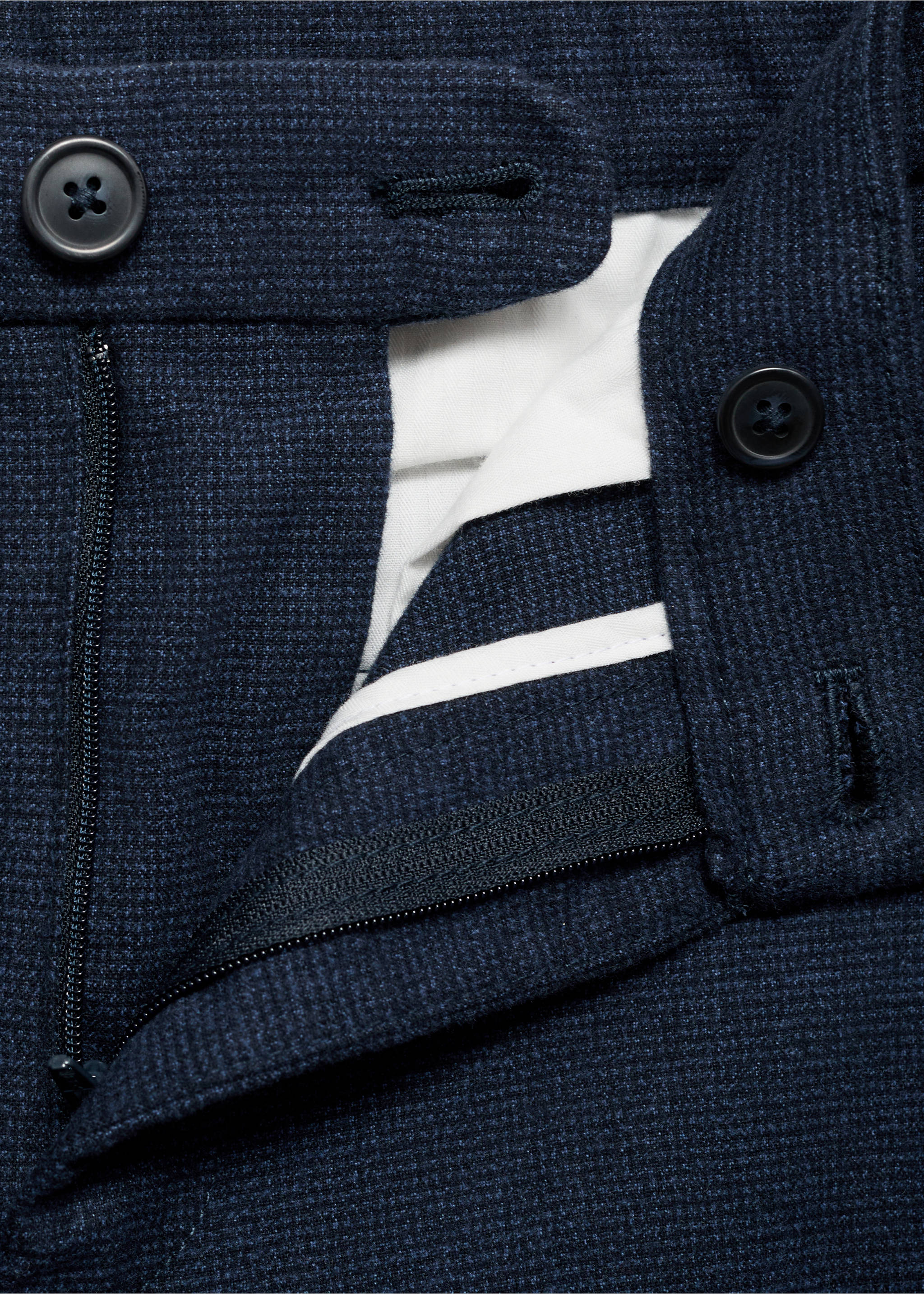 Flanellhose mit Mikro-Fischgrätmuster - Detail des Artikels 0, Indigoblau. Ref: 87030254-00.