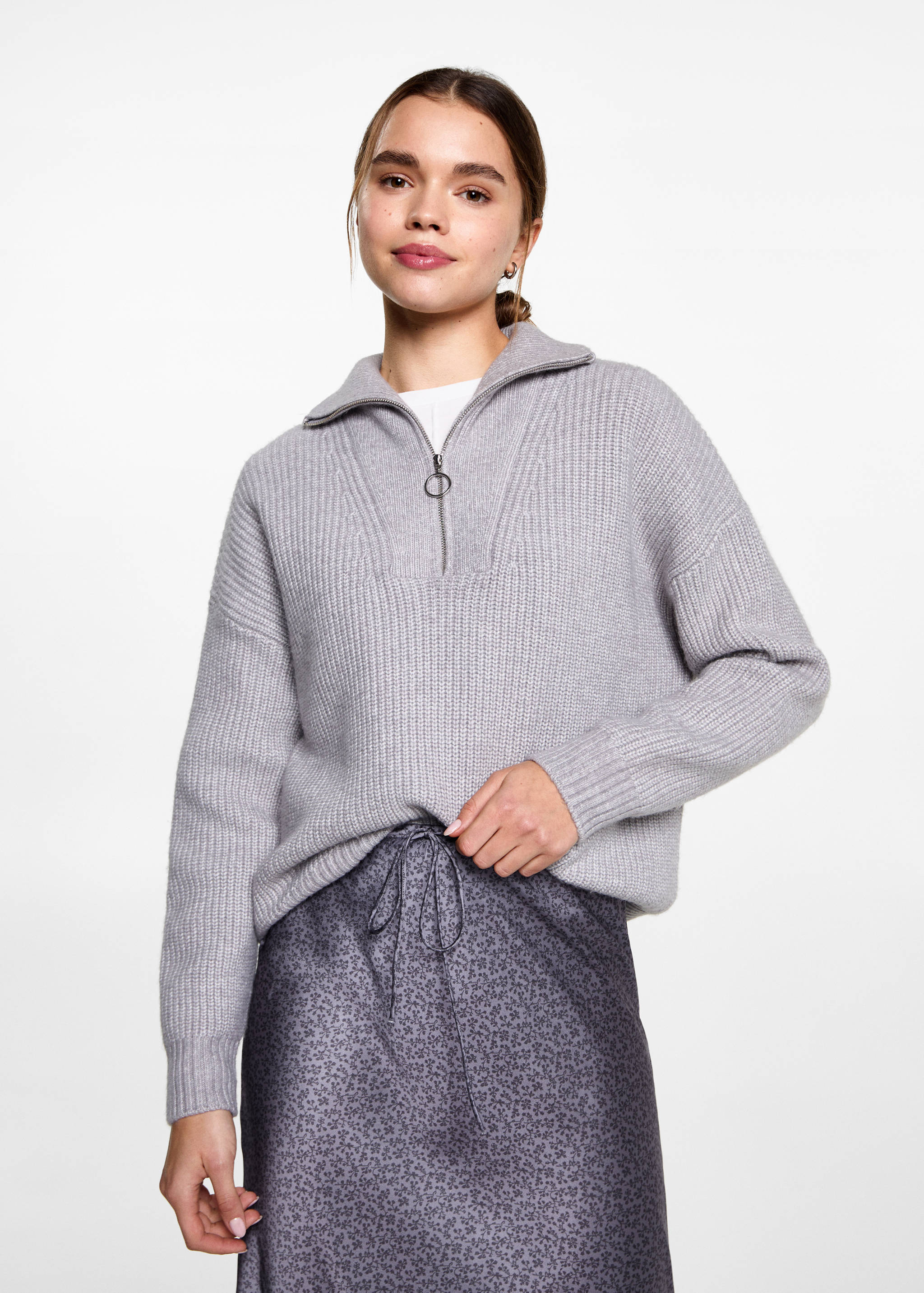 Falda satinada estampada - Plano medio