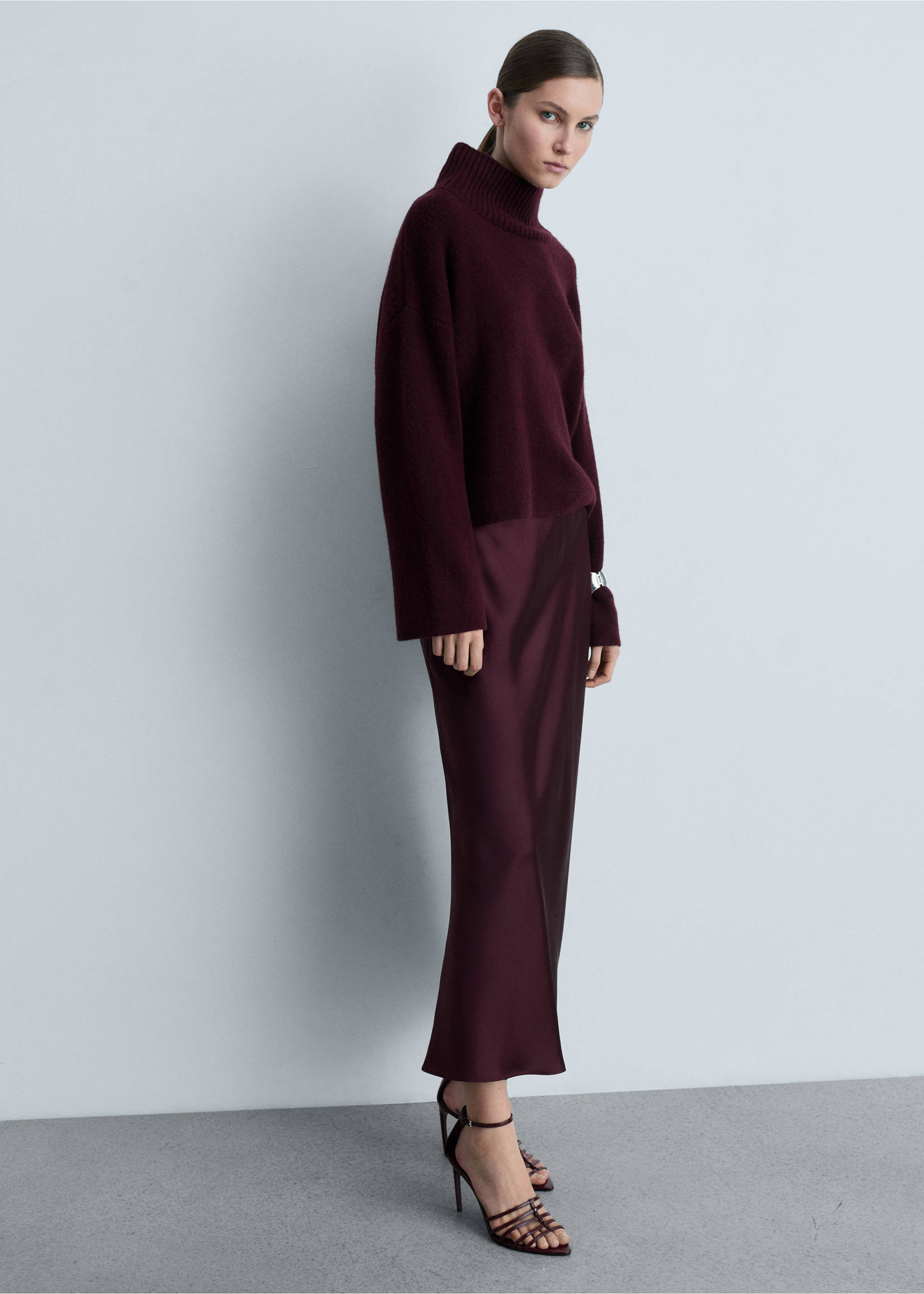 Sandales à lanières et talon - Plan général, Bordeaux. Ref: 87030268-00.