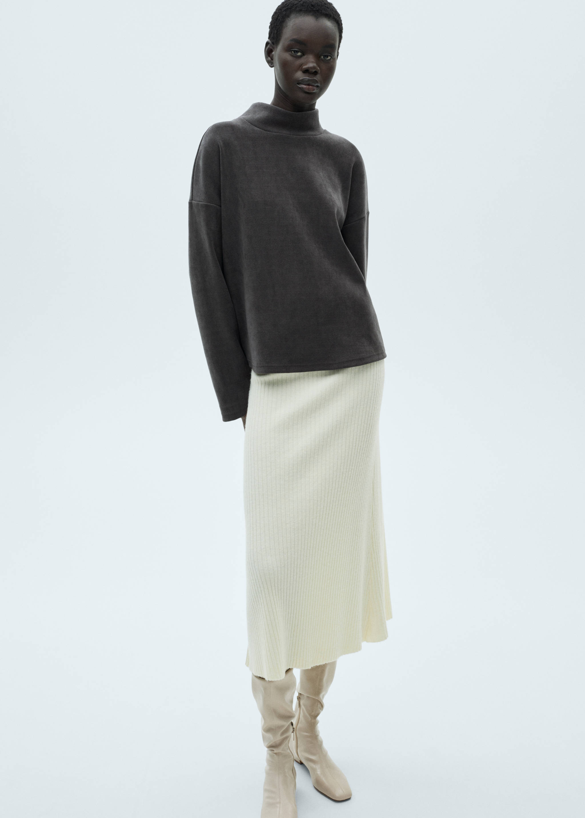 Corduroy sweatshirt with perkins neck - Details of the article 2