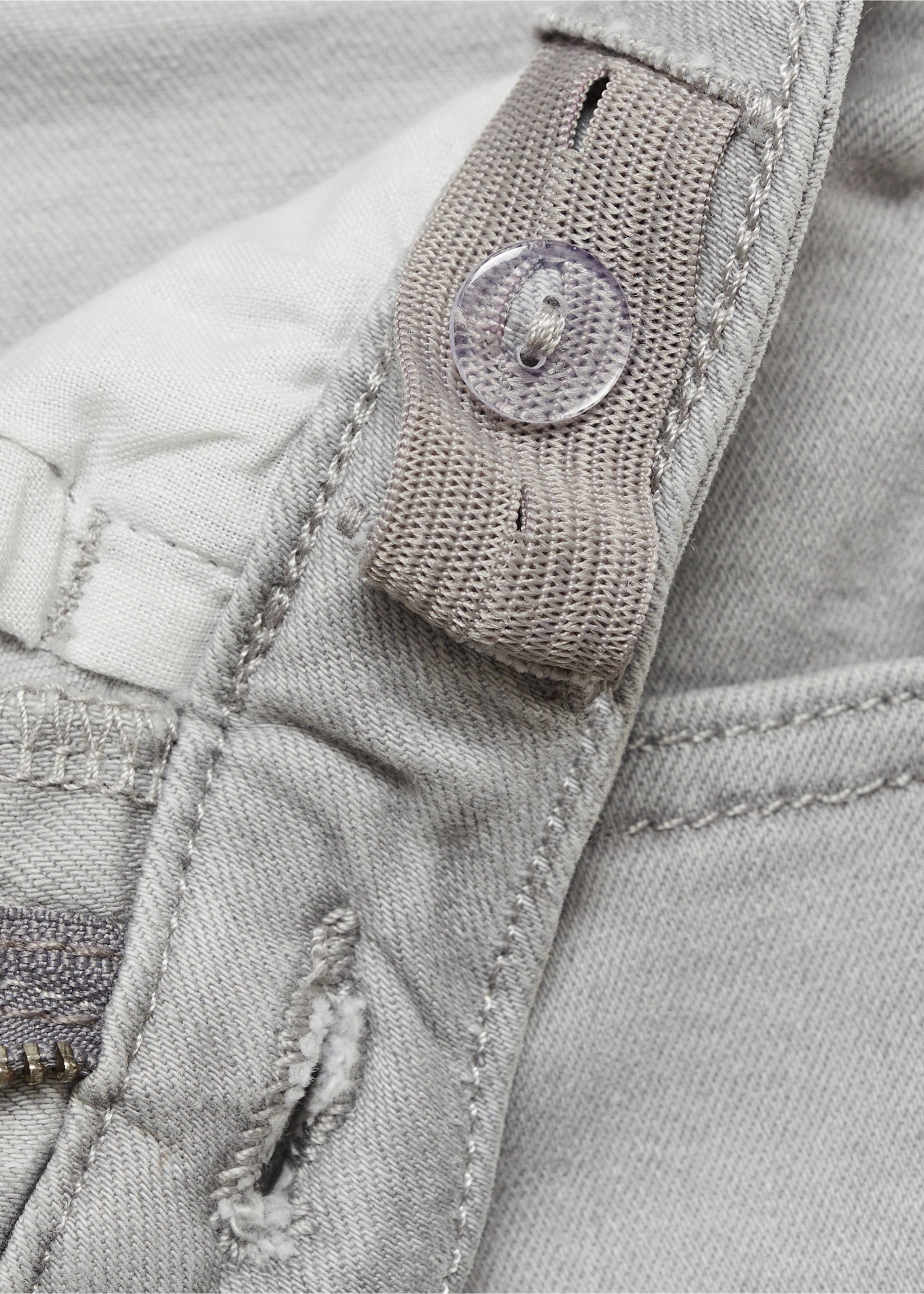 Frayed low-rise skinny jeans - Details of the article 8, Denim Grey. Ref: 87030425-00.