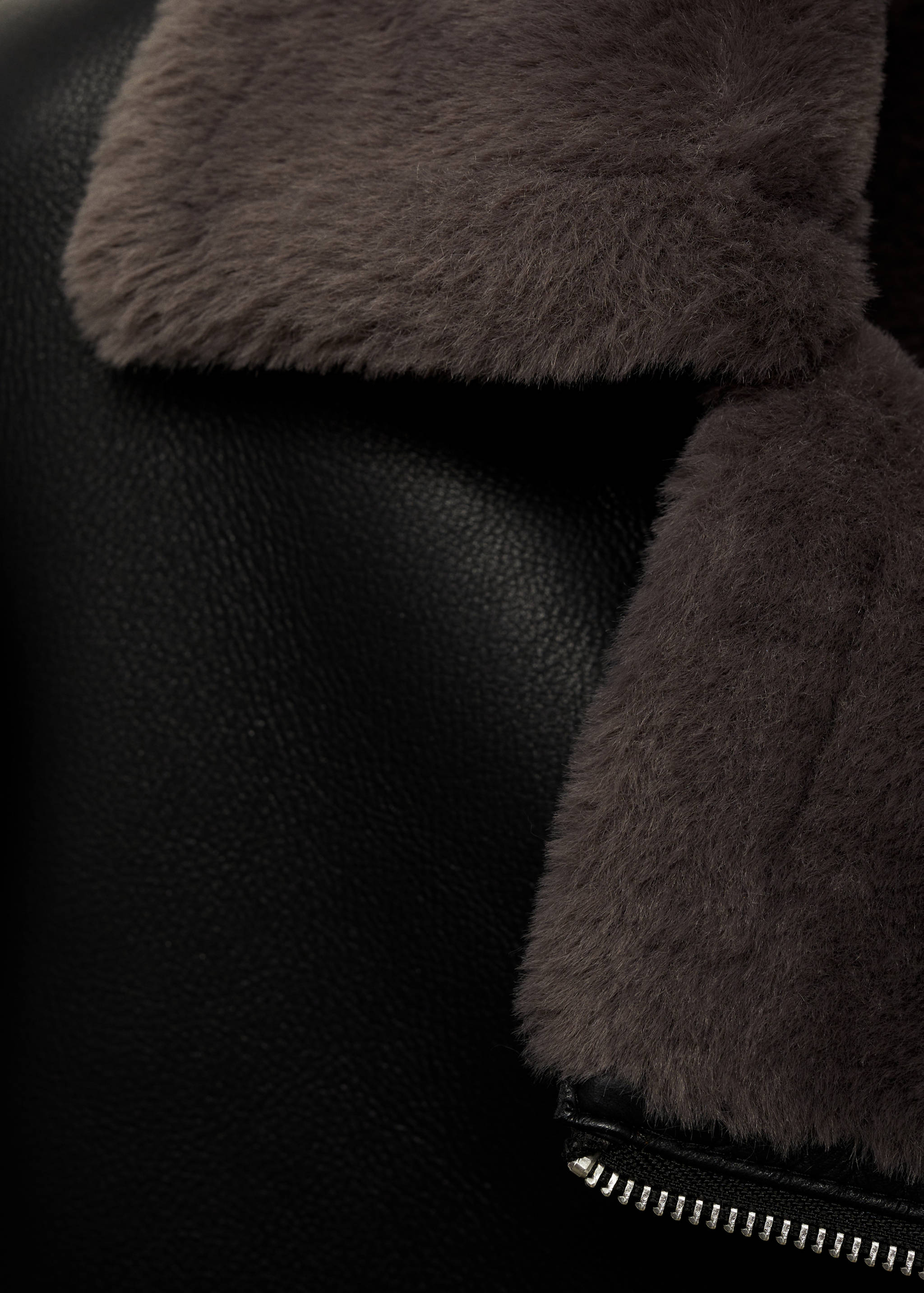 Double-Face-Jacke mit Ledereffekt - Detail des Artikels 8
