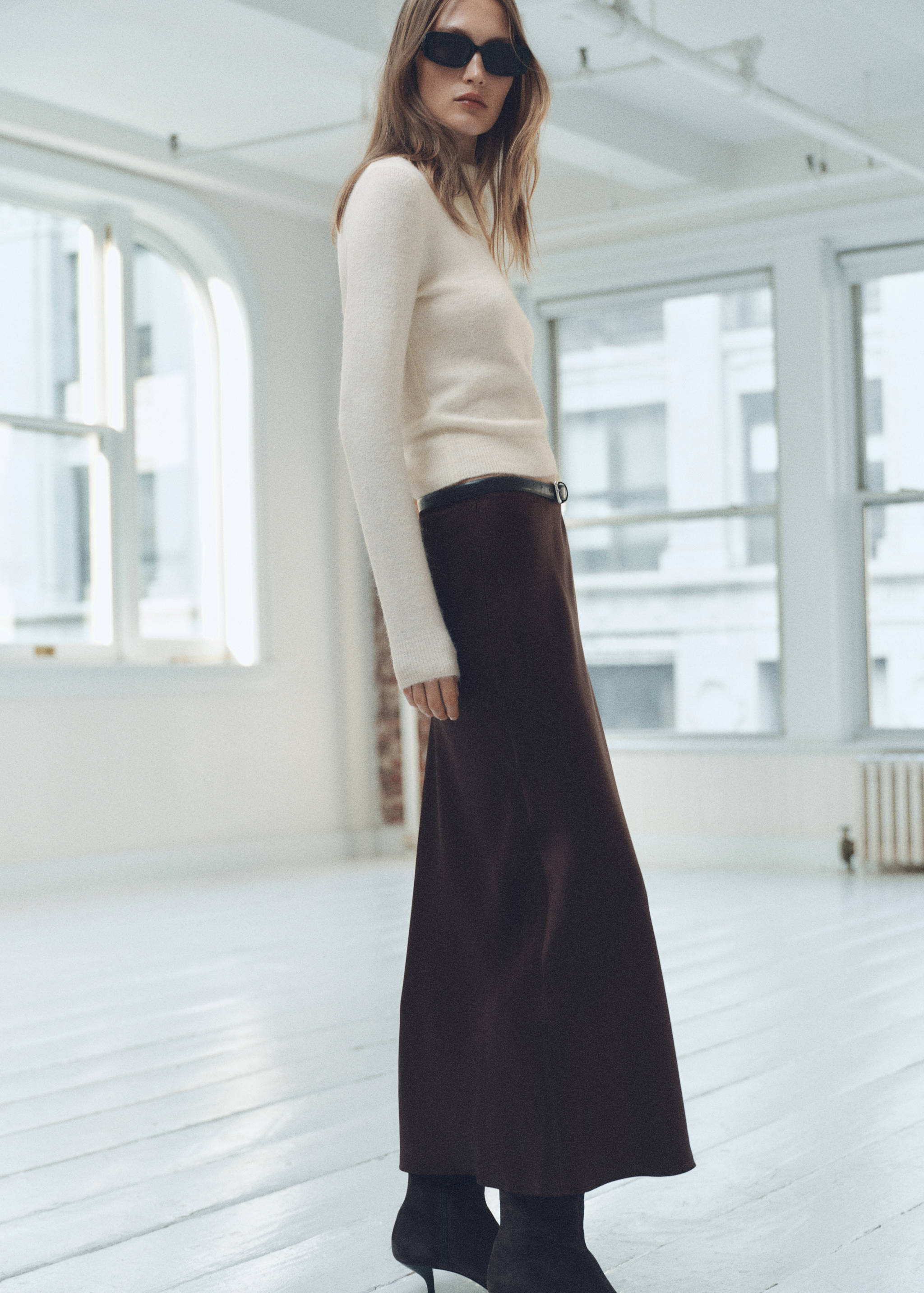 Sweter z wykładanym kołnierzem - Szczegóły artykułu 2