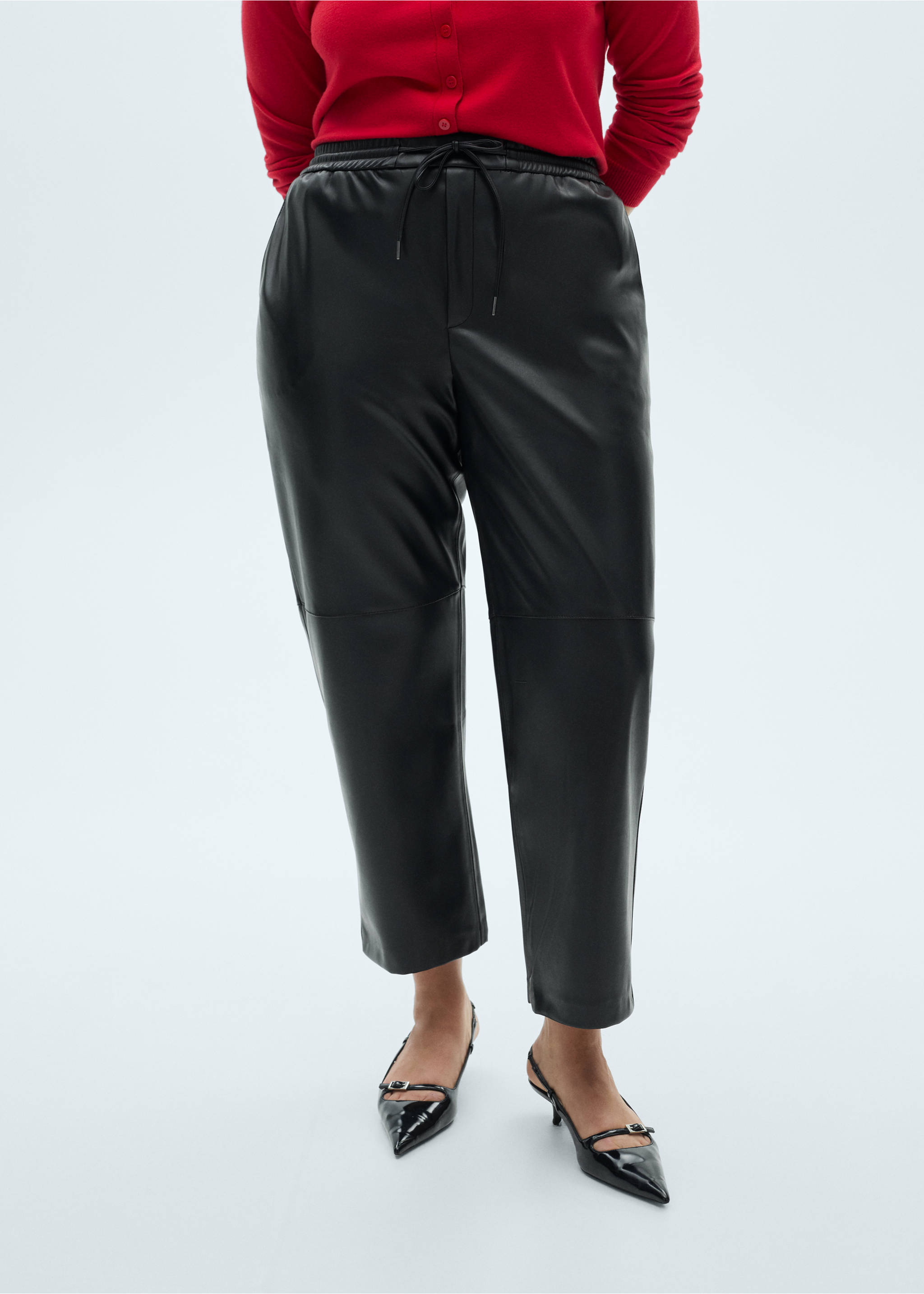 Faux-leather trousers with elastic waist - Details of the article 5, Black. Ref: 87030436-00.
