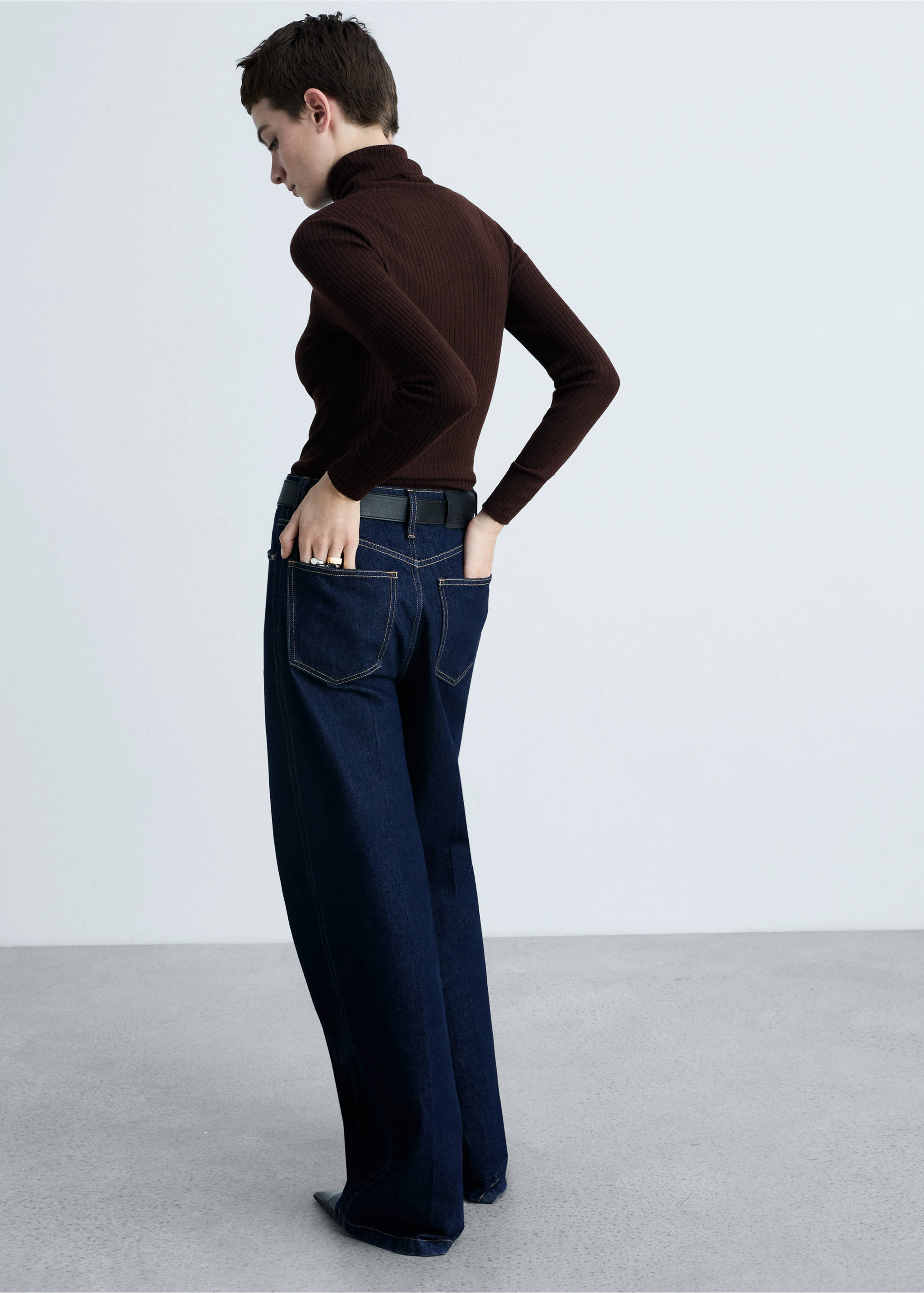 Wool blend turtleneck sweater - Reverse of the article, Chocolate. Ref: 87030441-00.