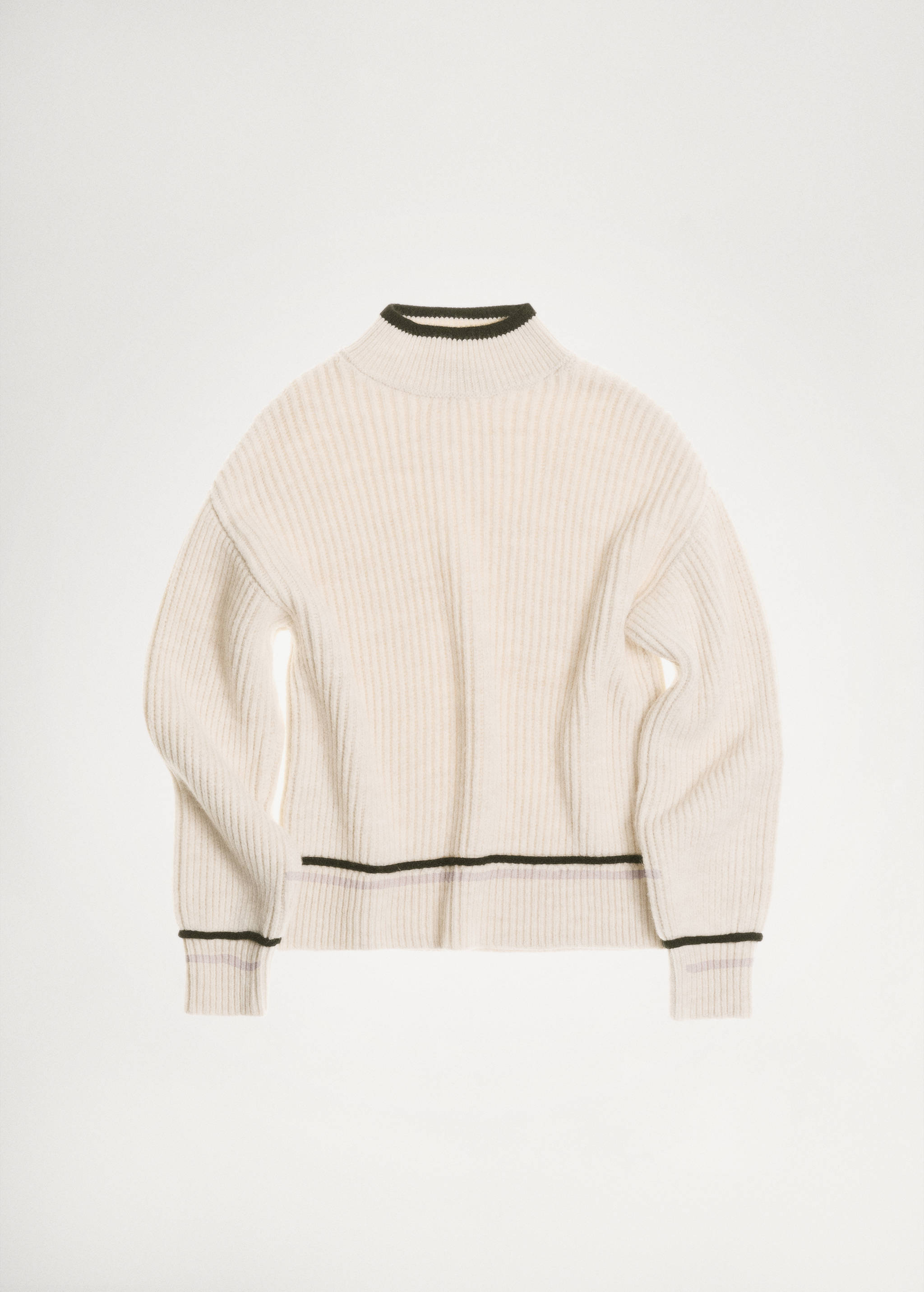 Perkins-neck sweater with contrasting details - Details of the article 7