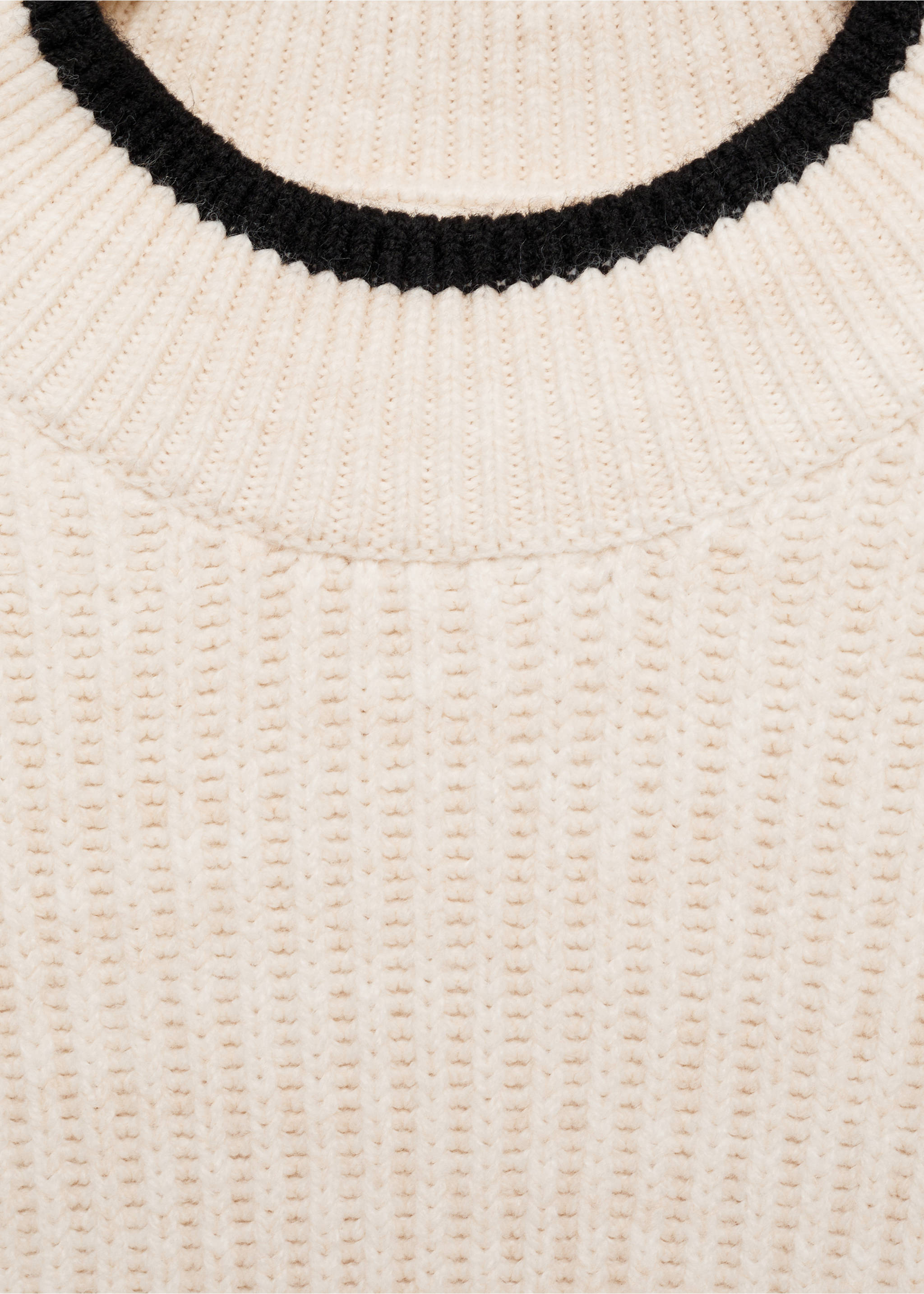 Perkins-neck sweater with contrasting details - Details of the article 8, Beige. Ref: 87030454-00.