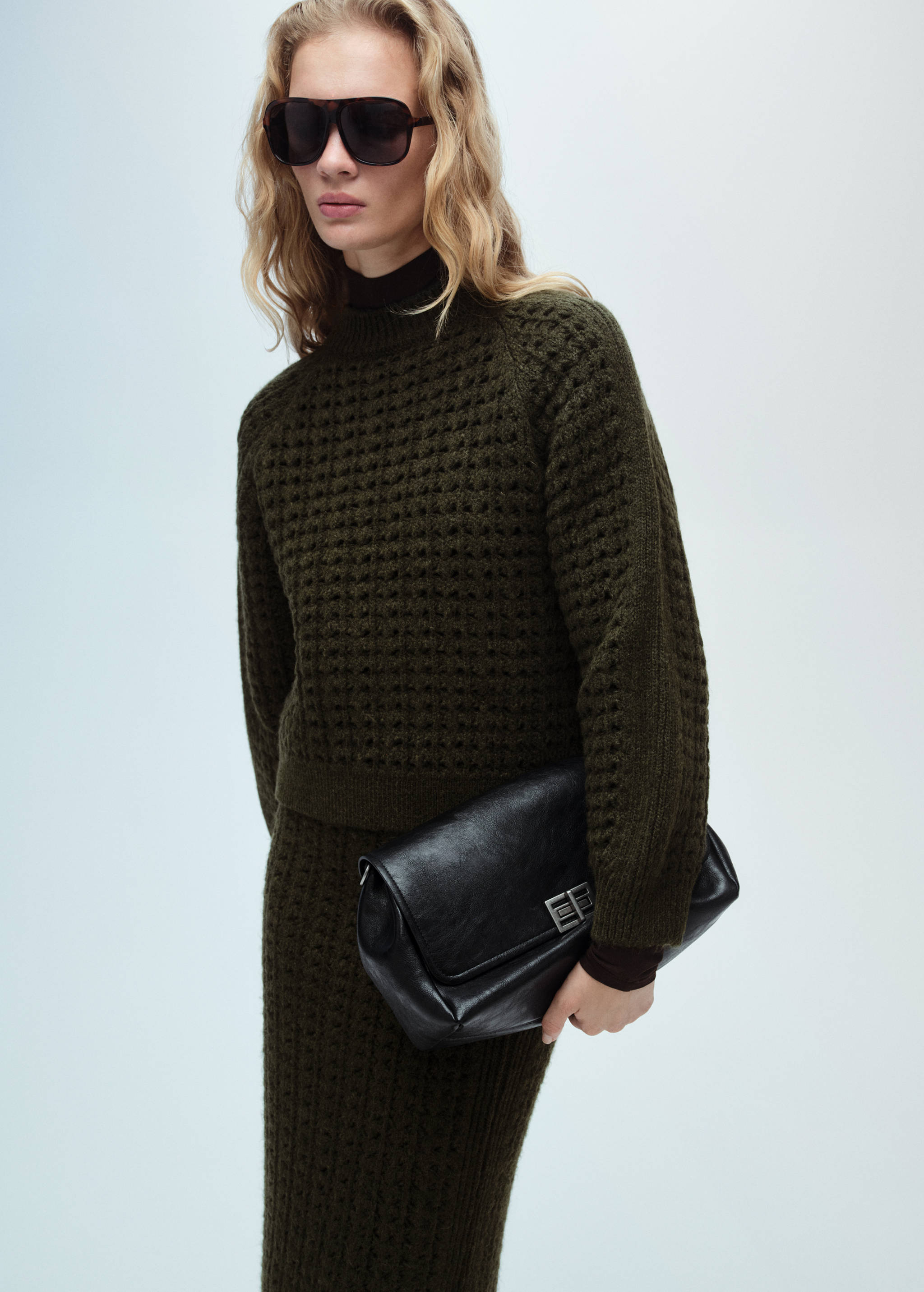 Pull en maille ajourée - Plan moyen