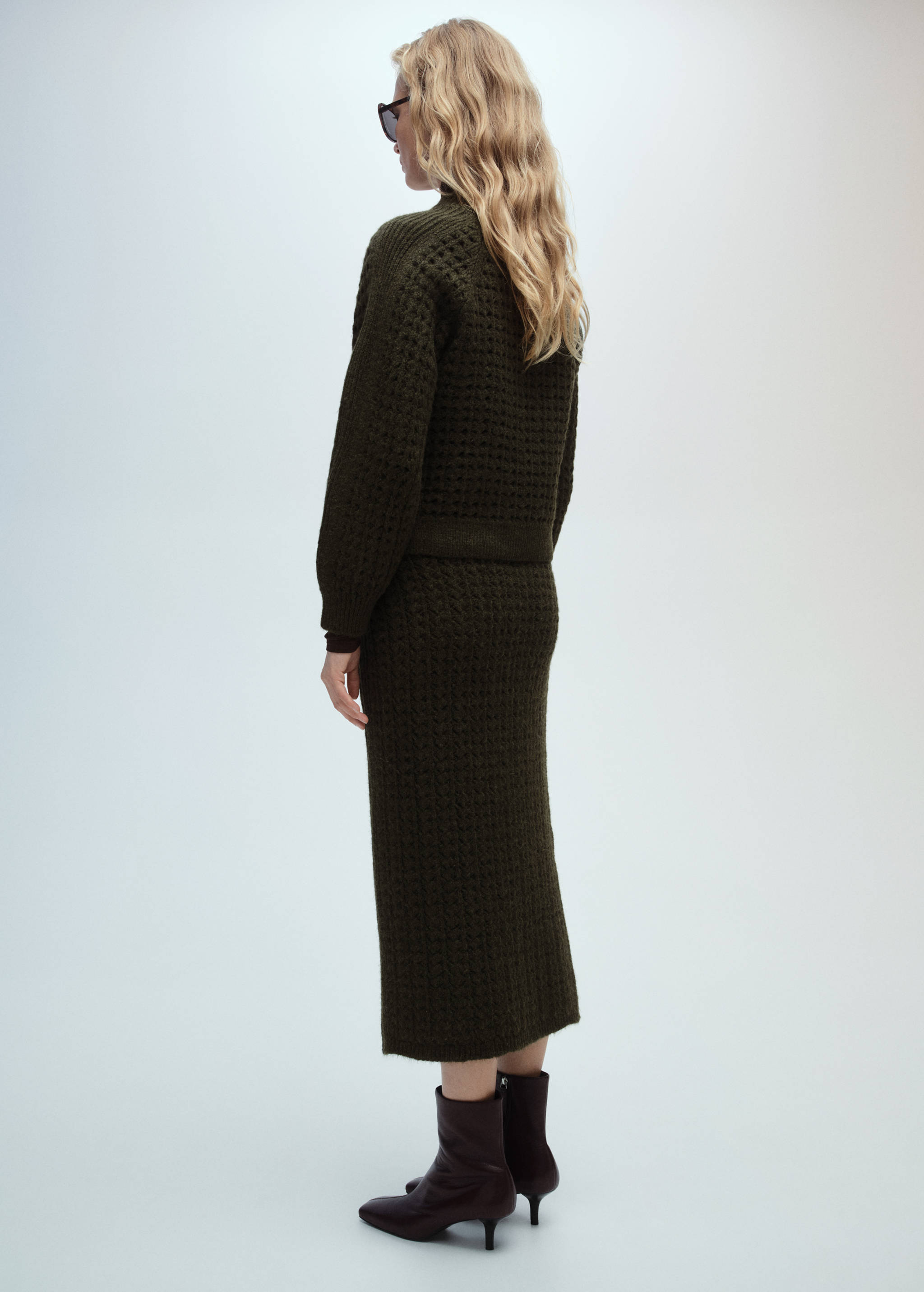 Pull en maille ajourée - Verso de l’article