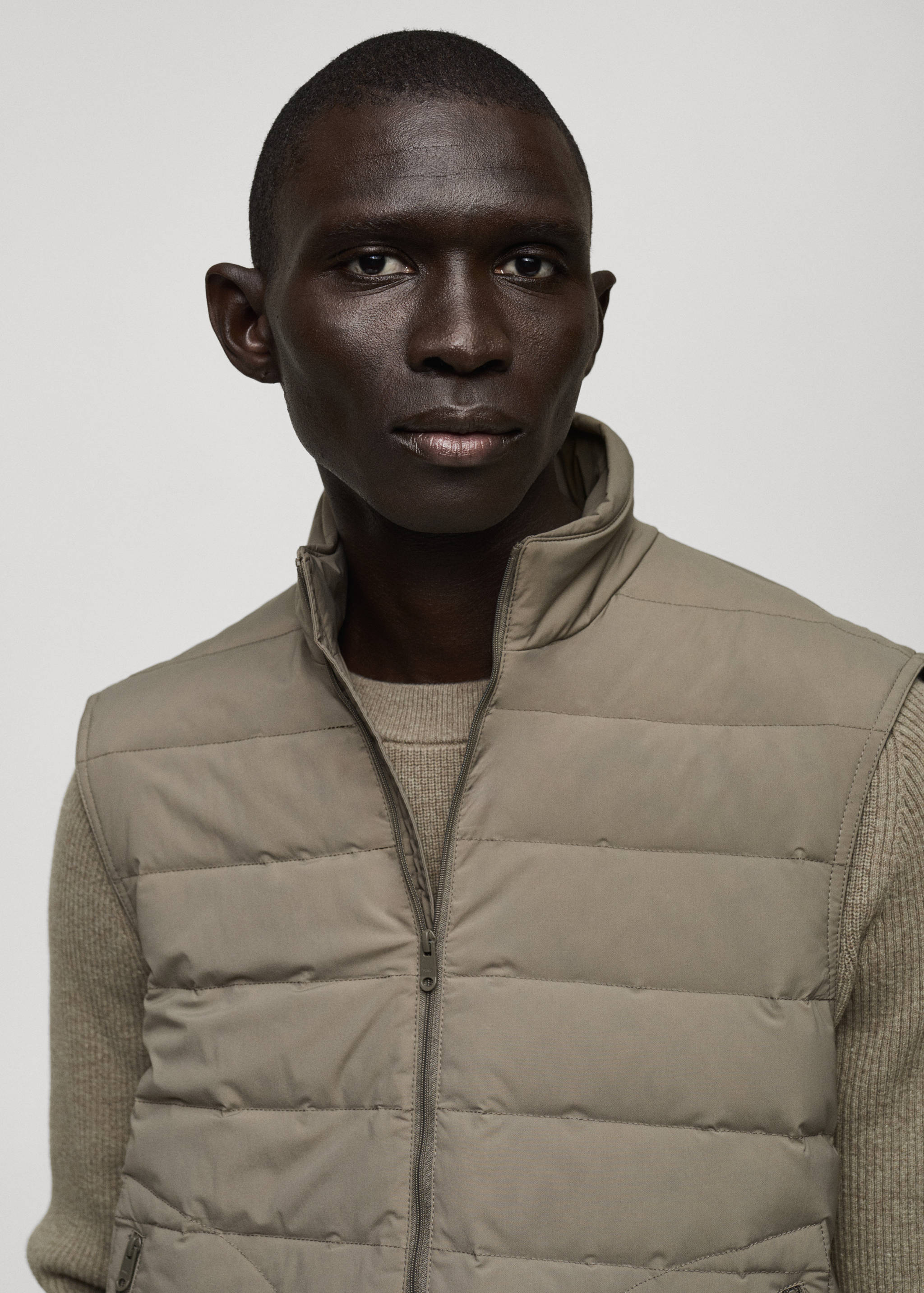 Quilted waistcoat with down and feather filling - Details of the article 1