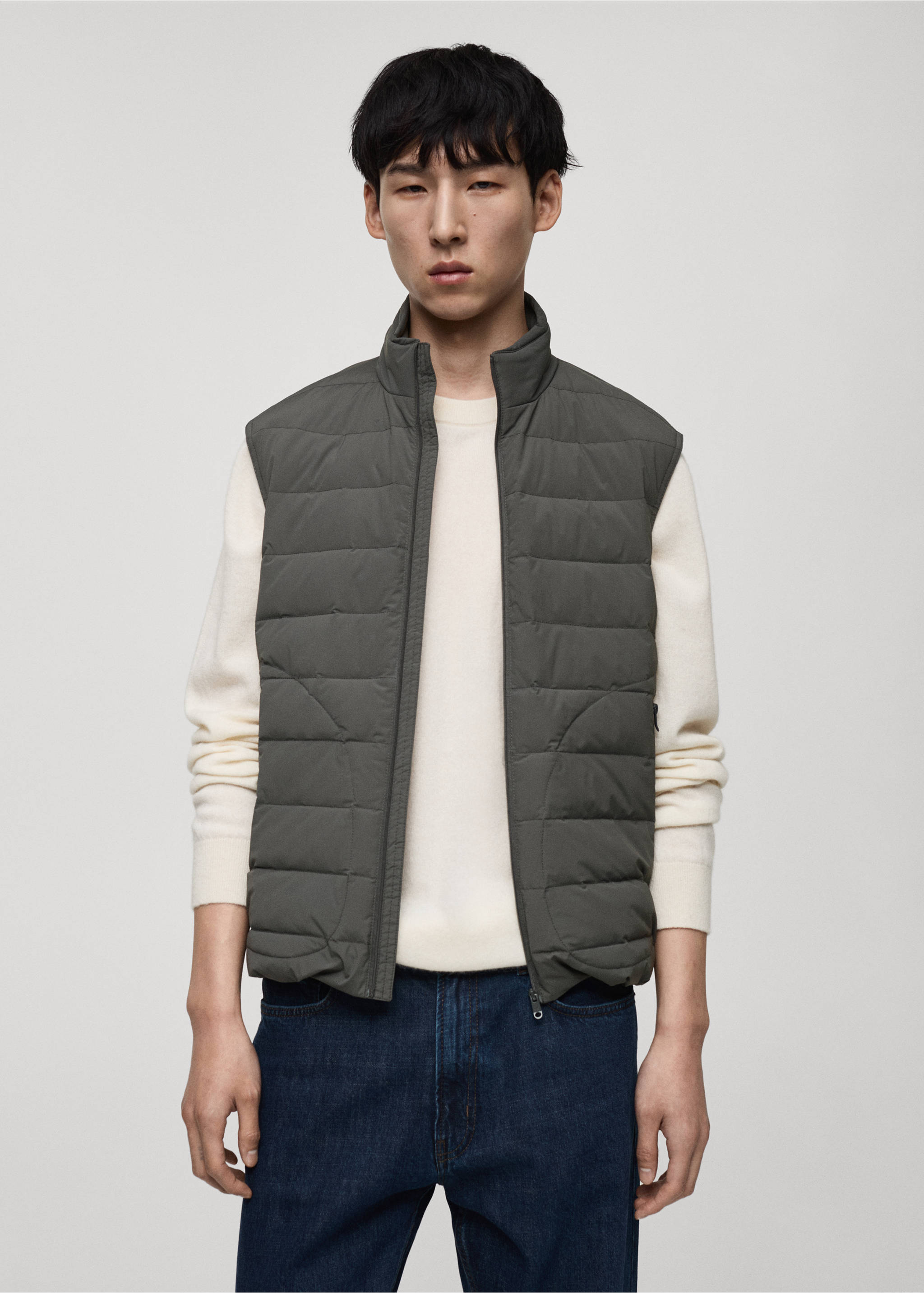 Steppjacke mit Daunen- und Federfüllung - Mittlere Ansicht, Grau. Ref: 87030576-00.