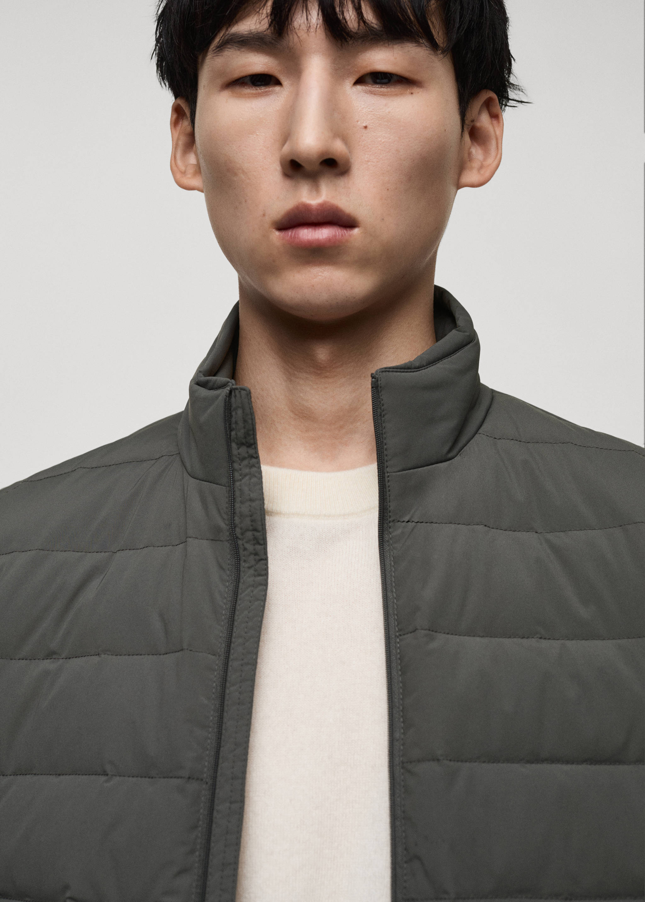 Quilted waistcoat with down and feather filling - Details of the article 1