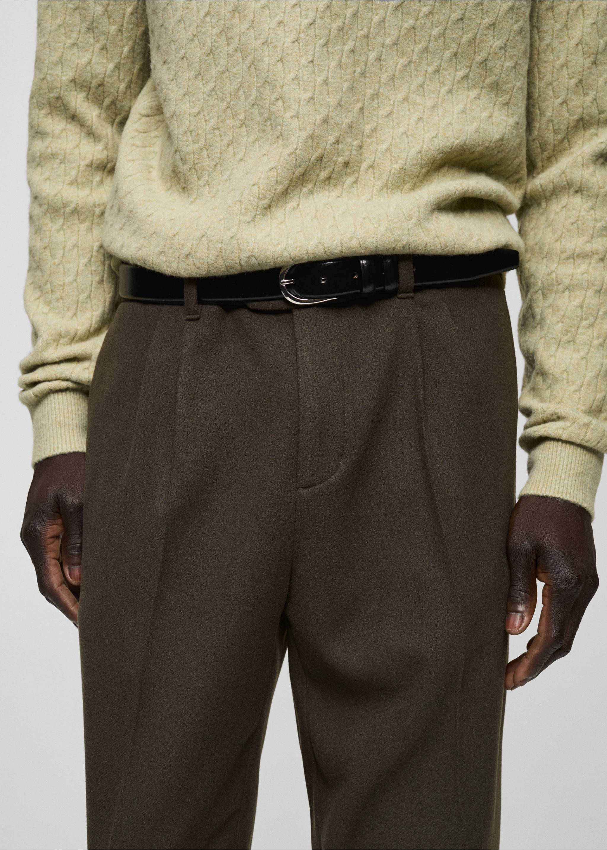 Wool flannel trousers with pleats - Details of the article 1, Khaki. Ref: 87030577-00.