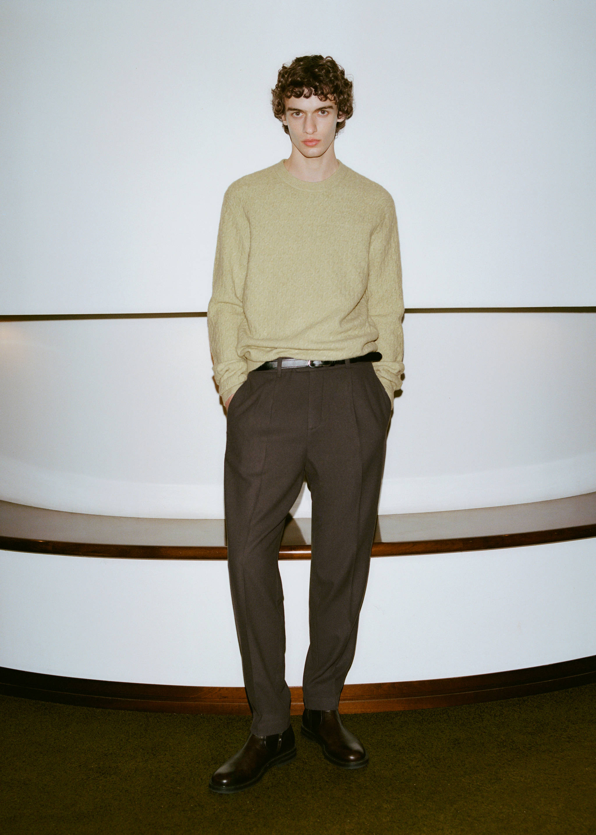 Wool flannel trousers with pleats - Details of the article 3, Khaki. Ref: 87030577-00.