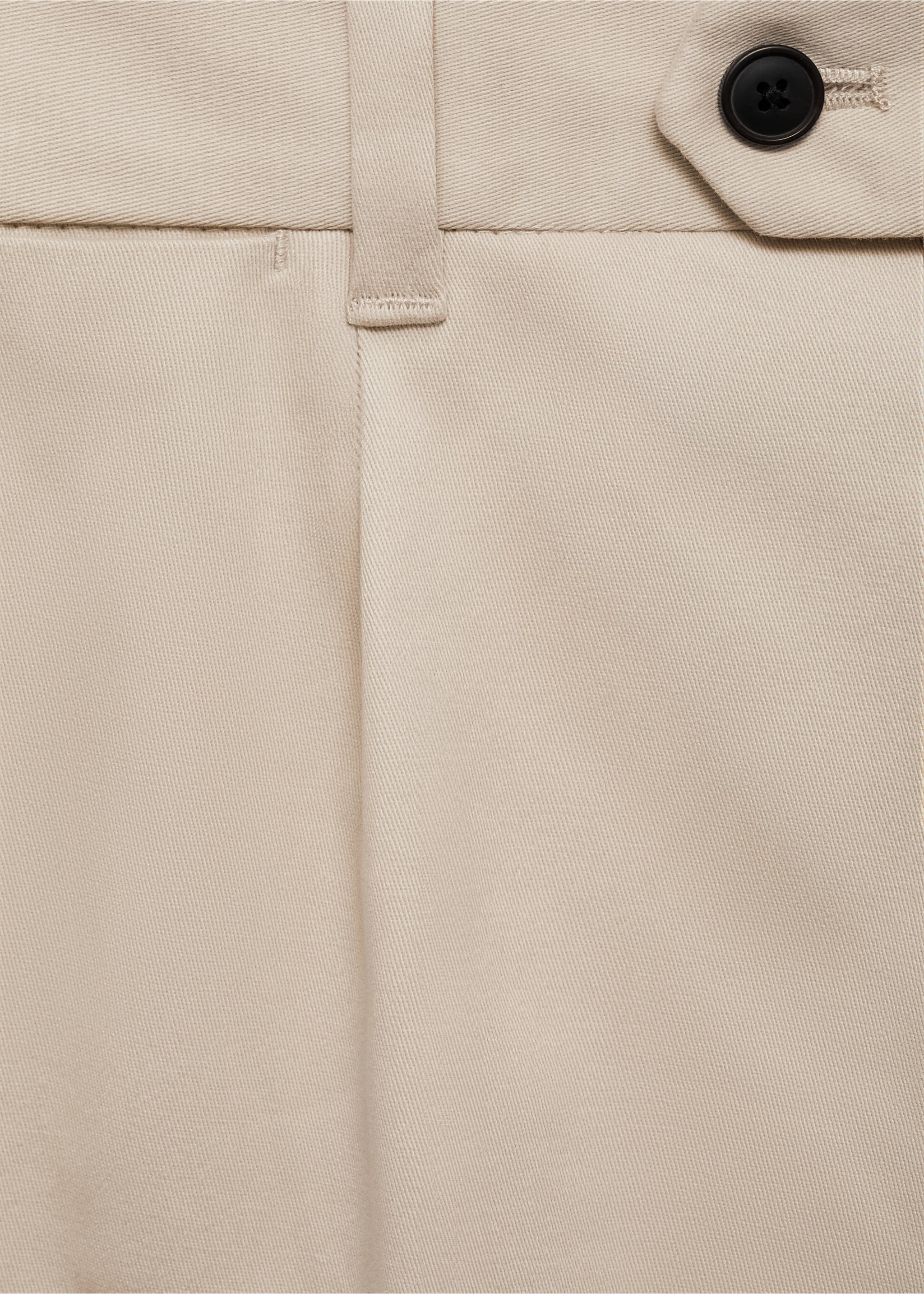 Pantalón pinzas bajo vuelta - Detalle del artículo 8, Beige. Ref: 87030579-00.