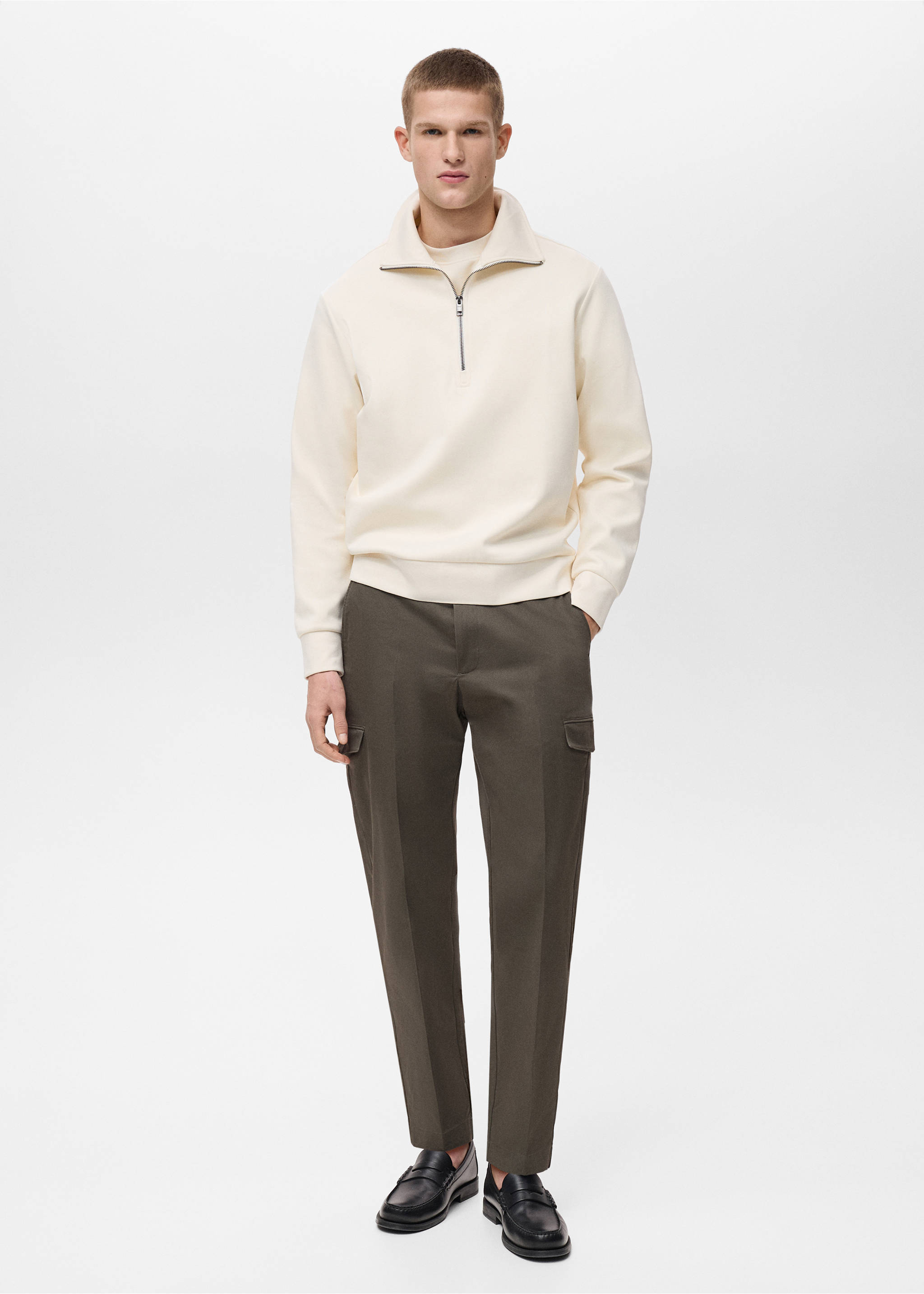 Regular-Fit-Cargohose aus Baumwolle - Allgemeine Ansicht, Khaki. Ref: 87030580-00.