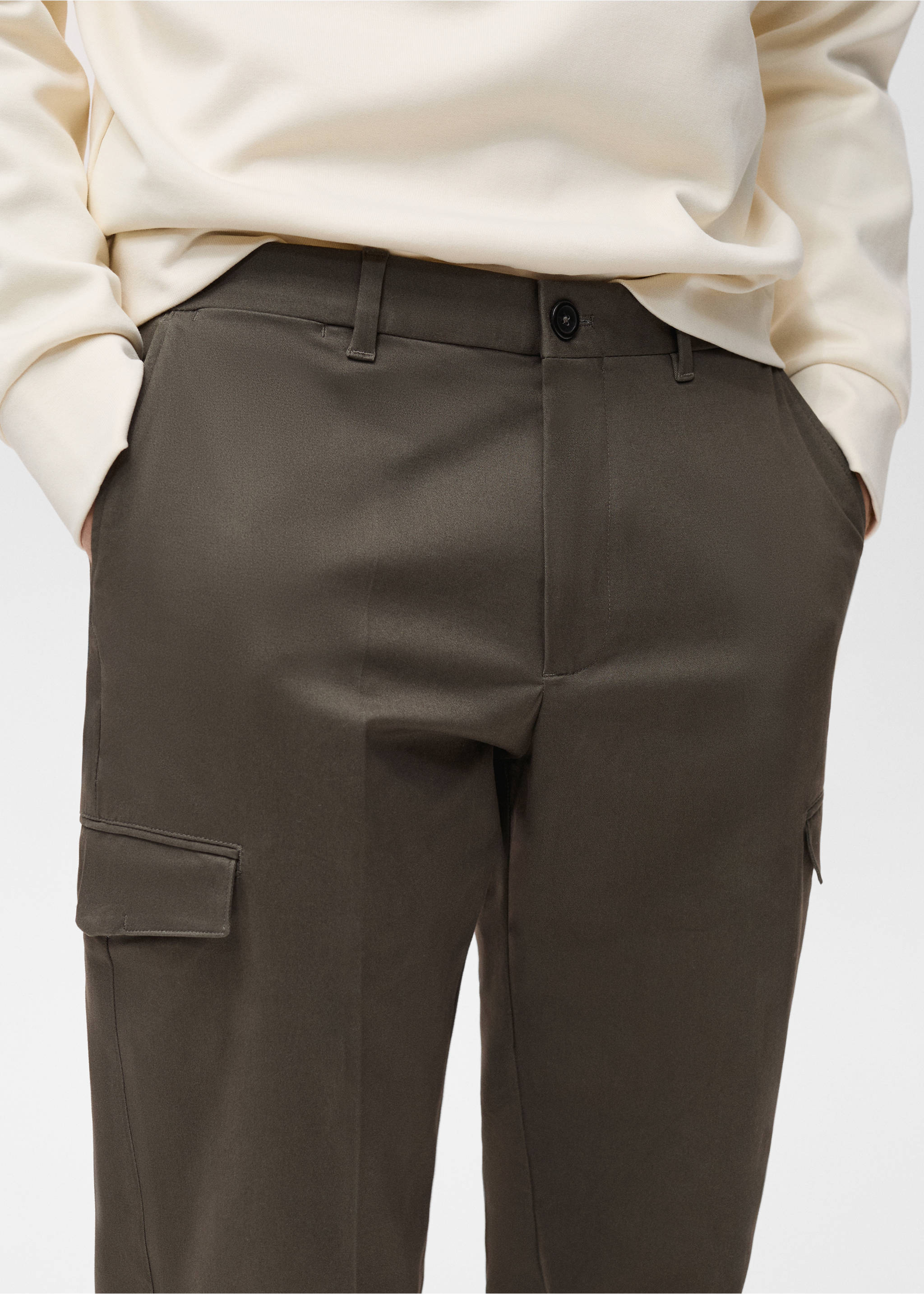 Regular-Fit-Cargohose aus Baumwolle - Detail des Artikels 1, Khaki. Ref: 87030580-00.