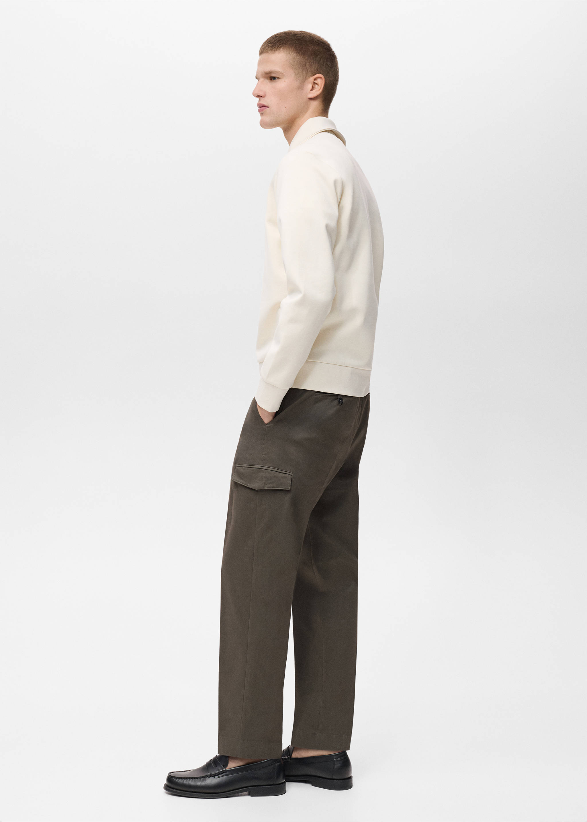 Regular-Fit-Cargohose aus Baumwolle - Detail des Artikels 2, Khaki. Ref: 87030580-00.