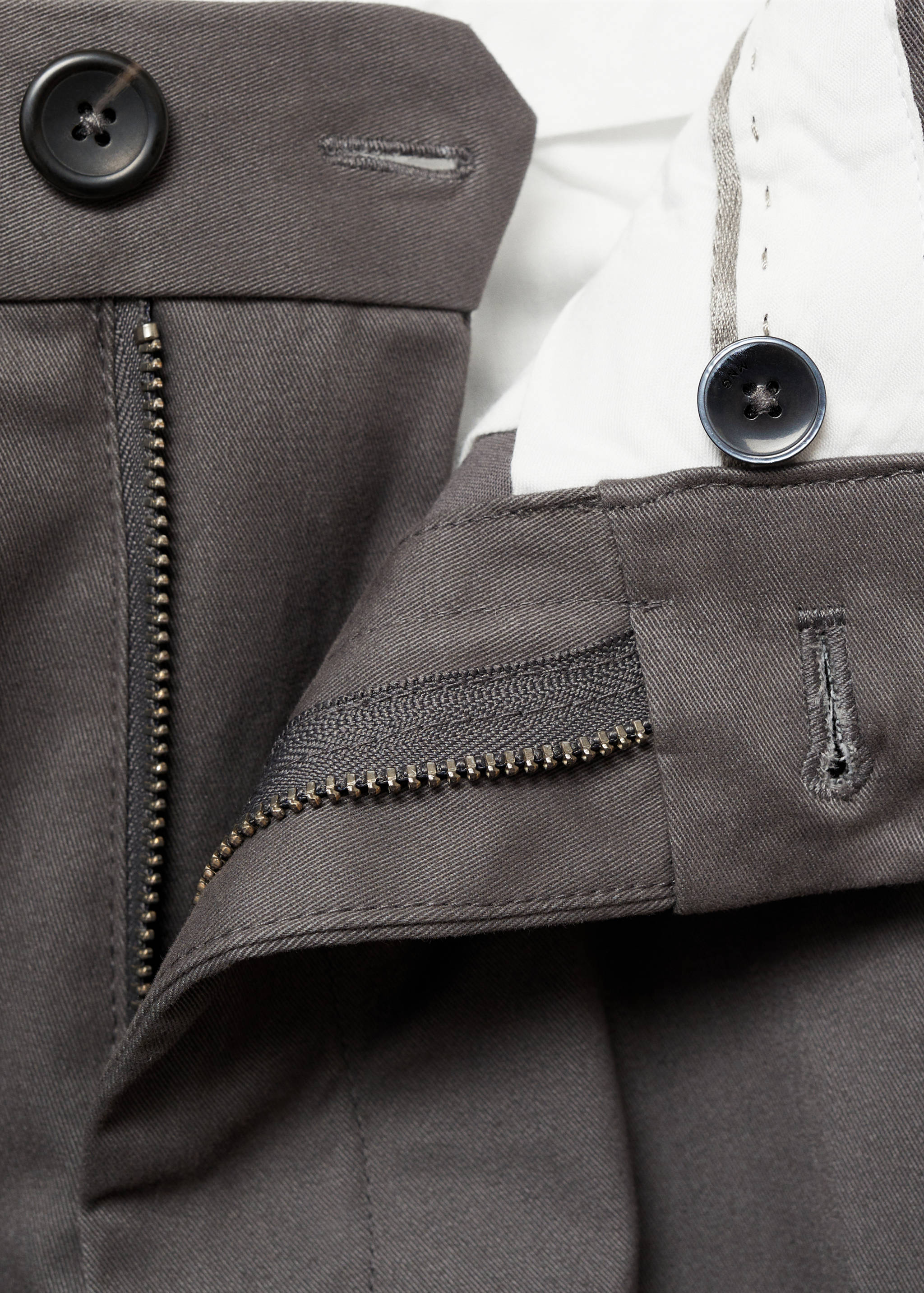 Regular fit cotton cargo trousers - Details of the article 8