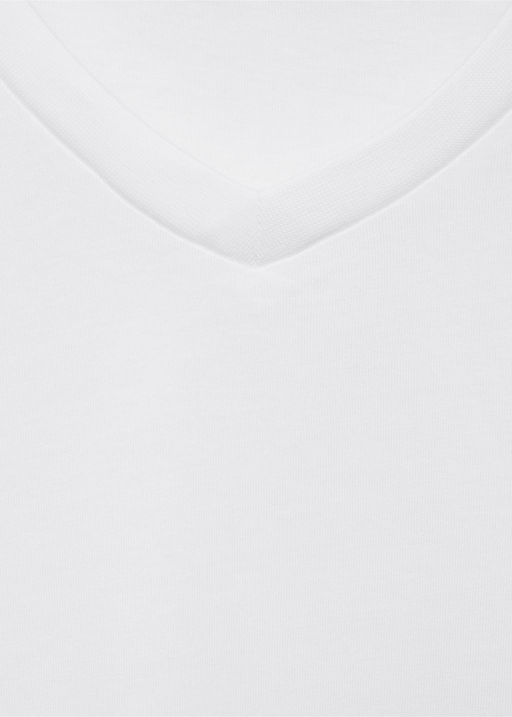 Samarreta escot en punta slim fit 100% cotó - Detall de l'article 8, Blanc. Ref: 87030599-00.
