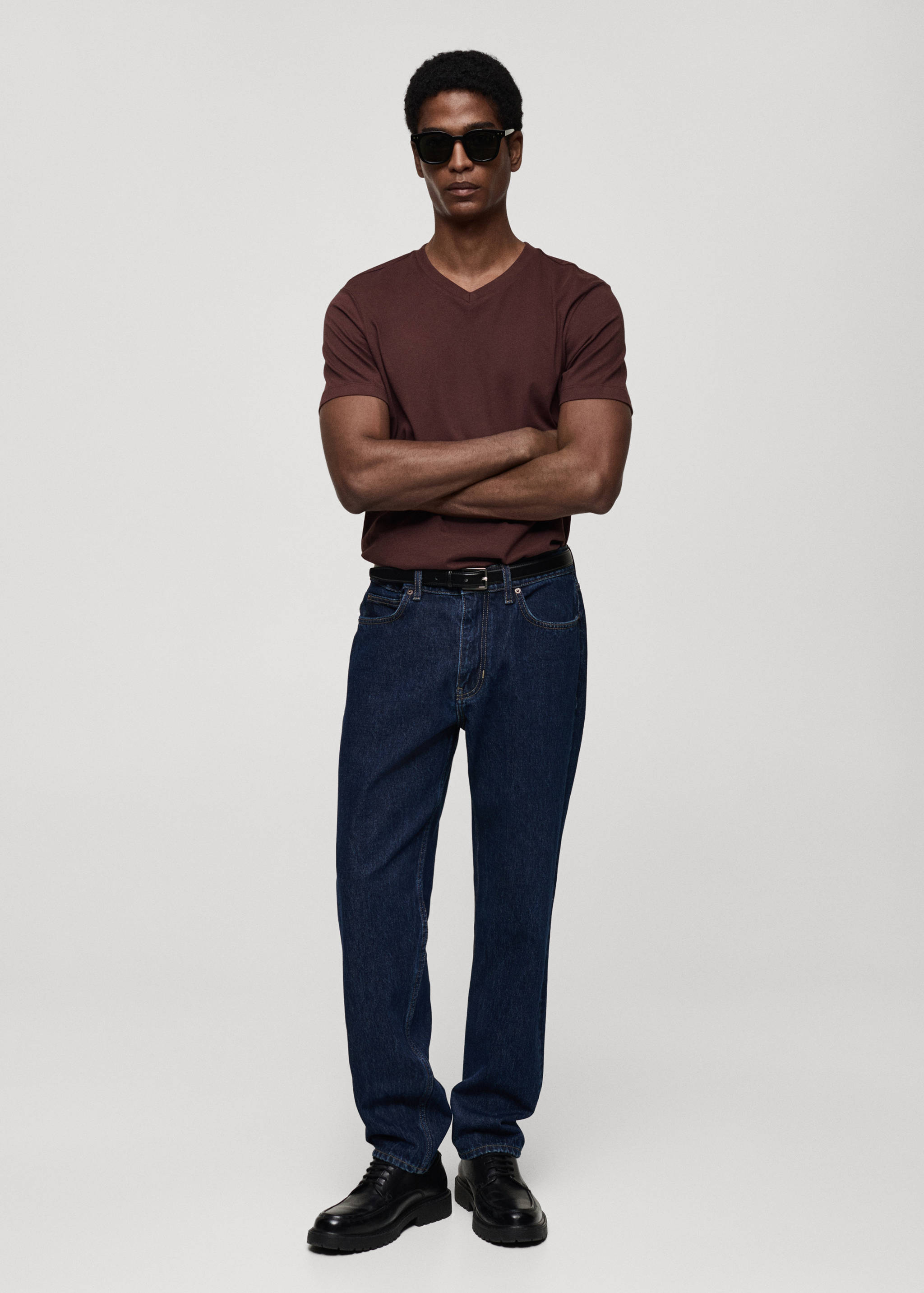 T-shirt col en V slim-fit 100 % coton - Plan général