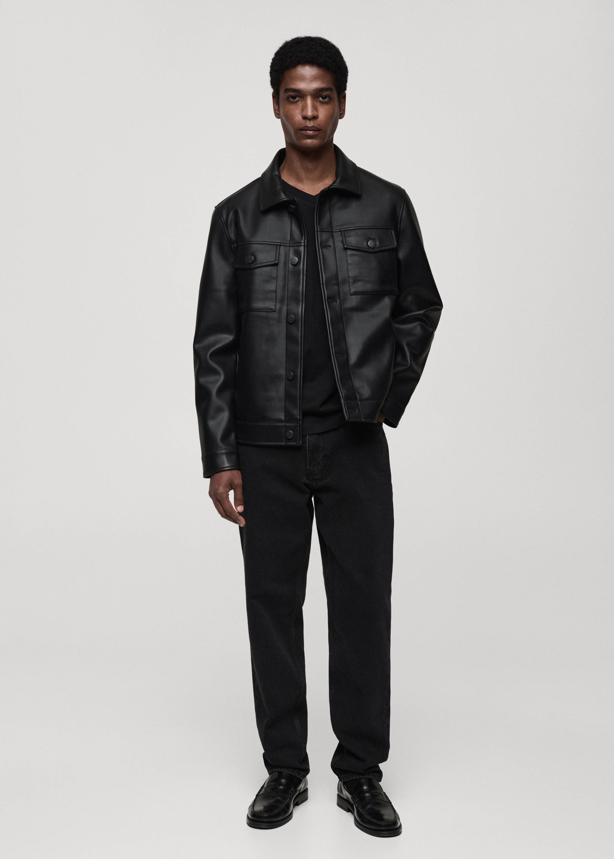 T-Shirt mit V-Ausschnitt, Slim Fit, 100% Baumwolle - Allgemeine Ansicht