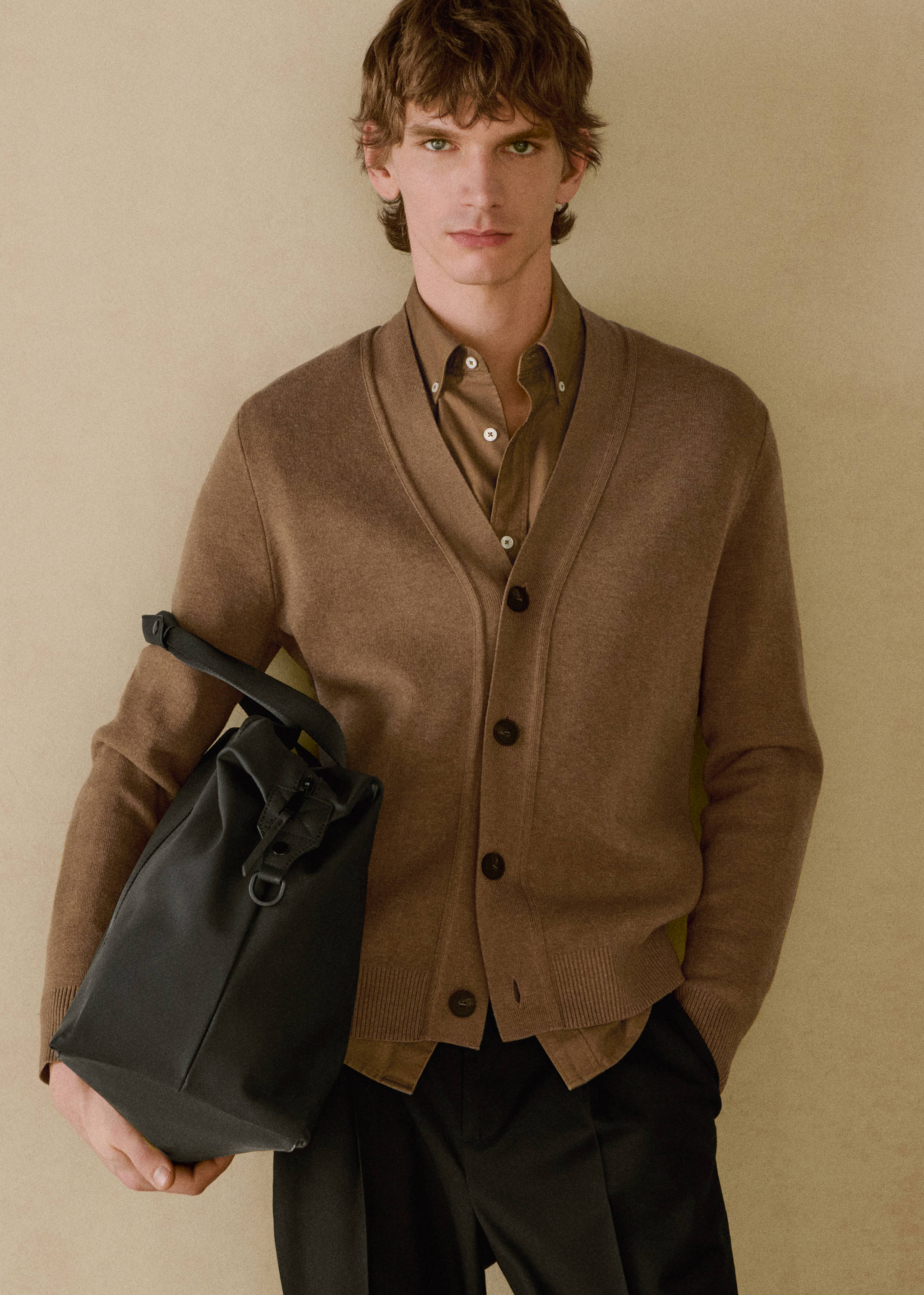 Knitted button cardigan - Details of the article 3, Medium Brown. Ref: 87030600-00.