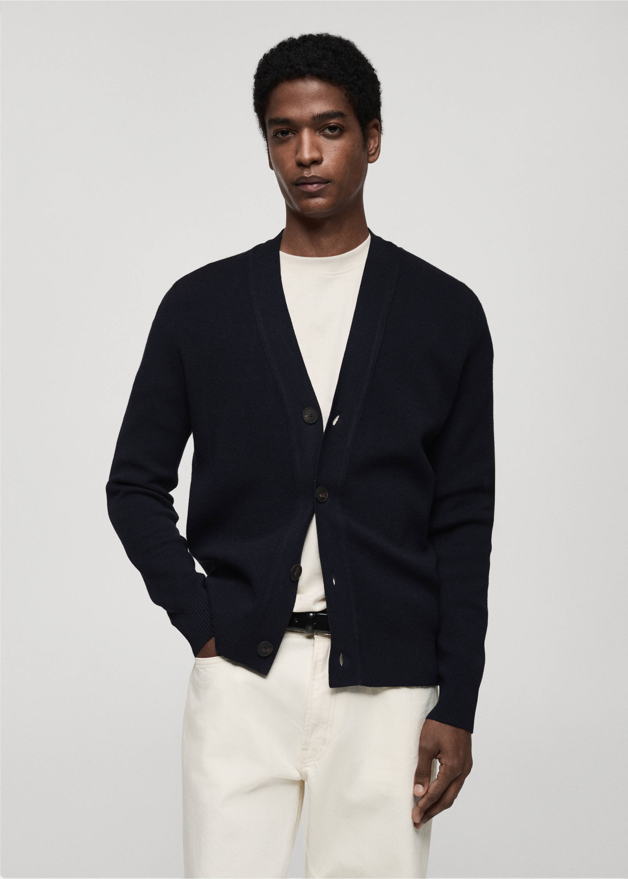 Knitted button cardigan - Medium plane, Dark Navy. Ref: 87030600-00.