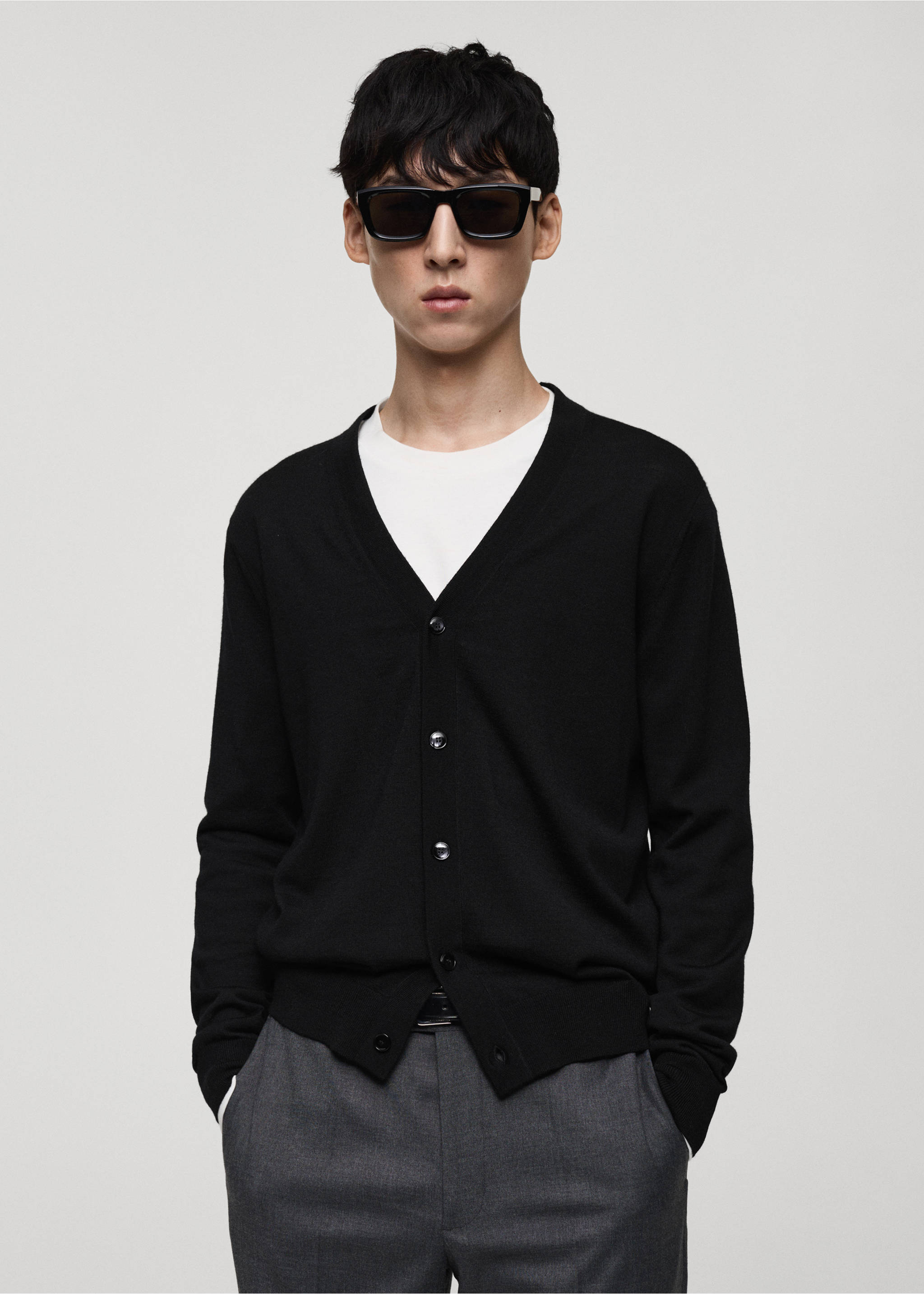 Cárdigan 100% lana merino - Plano medio, Negro. Ref: 87030603-00.