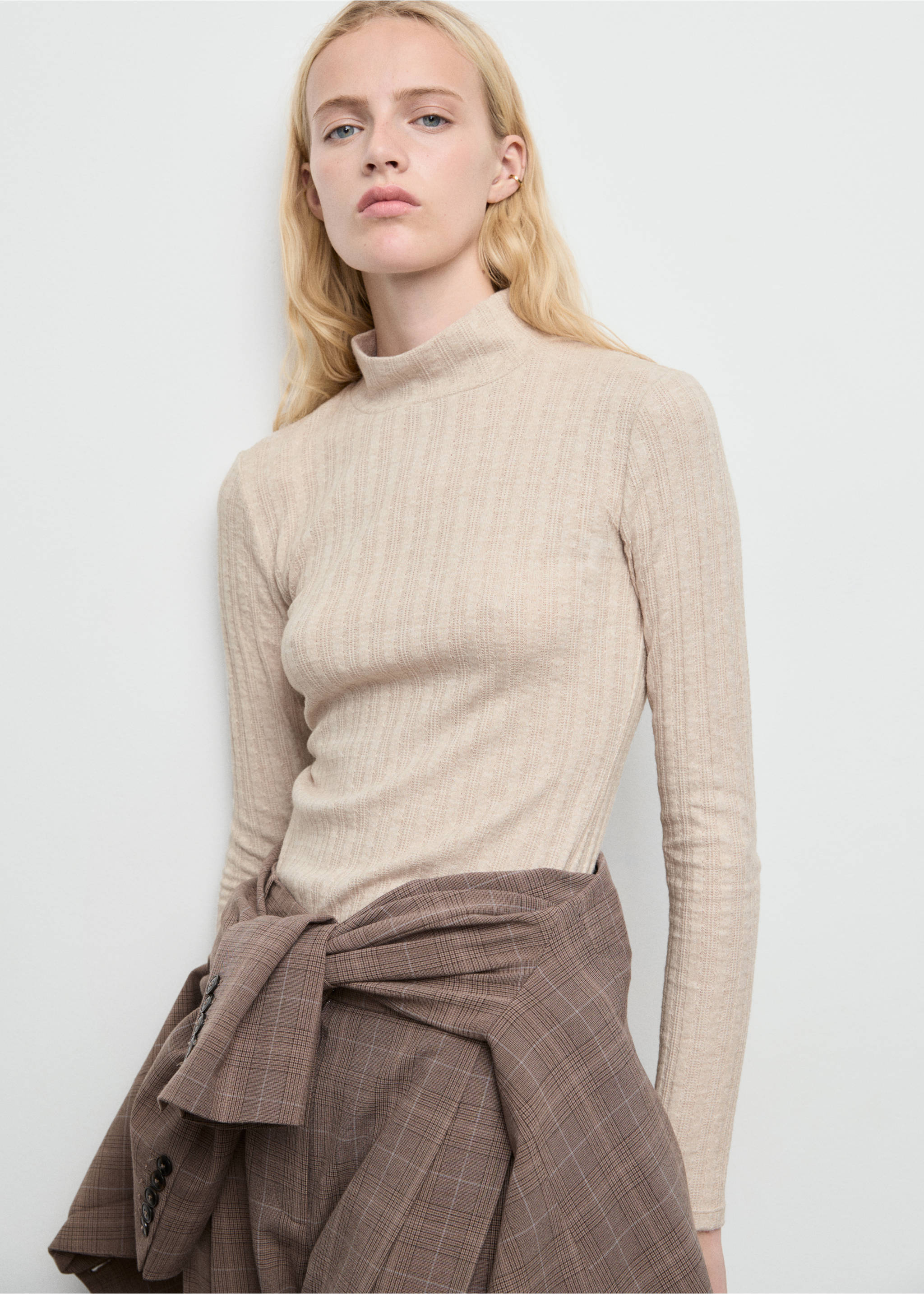 Ribbed high neck t-shirt - Medium plane, Light/Pastel Grey. Ref: 87030614-00.
