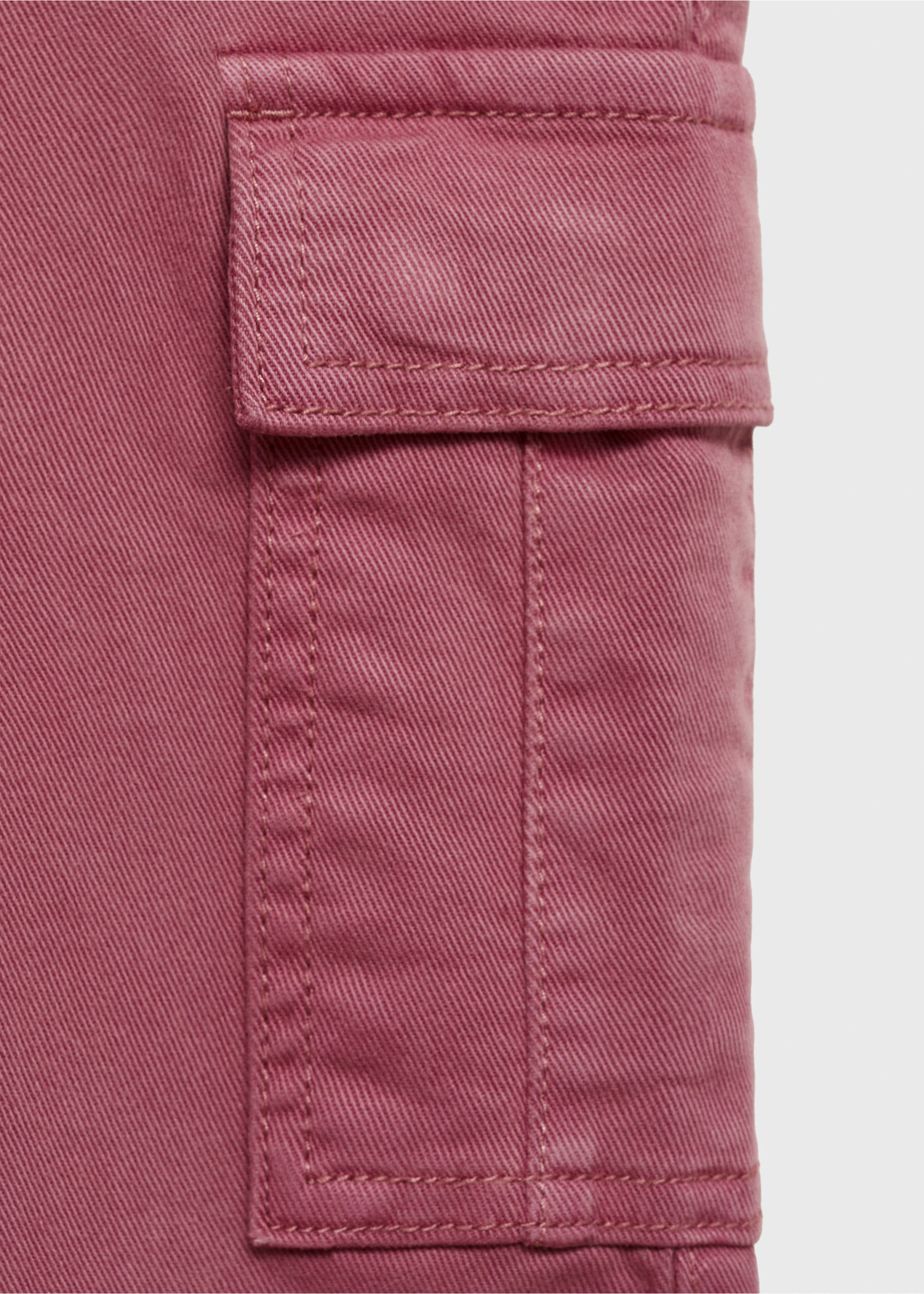Cargo jeans - Details of the article 8, Maroon. Ref: 87030624-00.