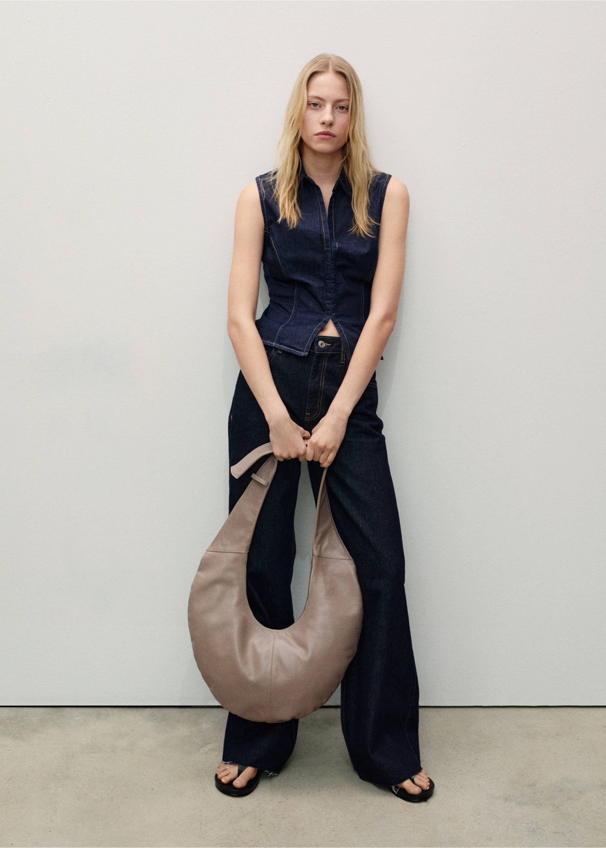 Danila wide leg rinse-wash jeans - General plane, Open Blue. Ref: 87030634-00.