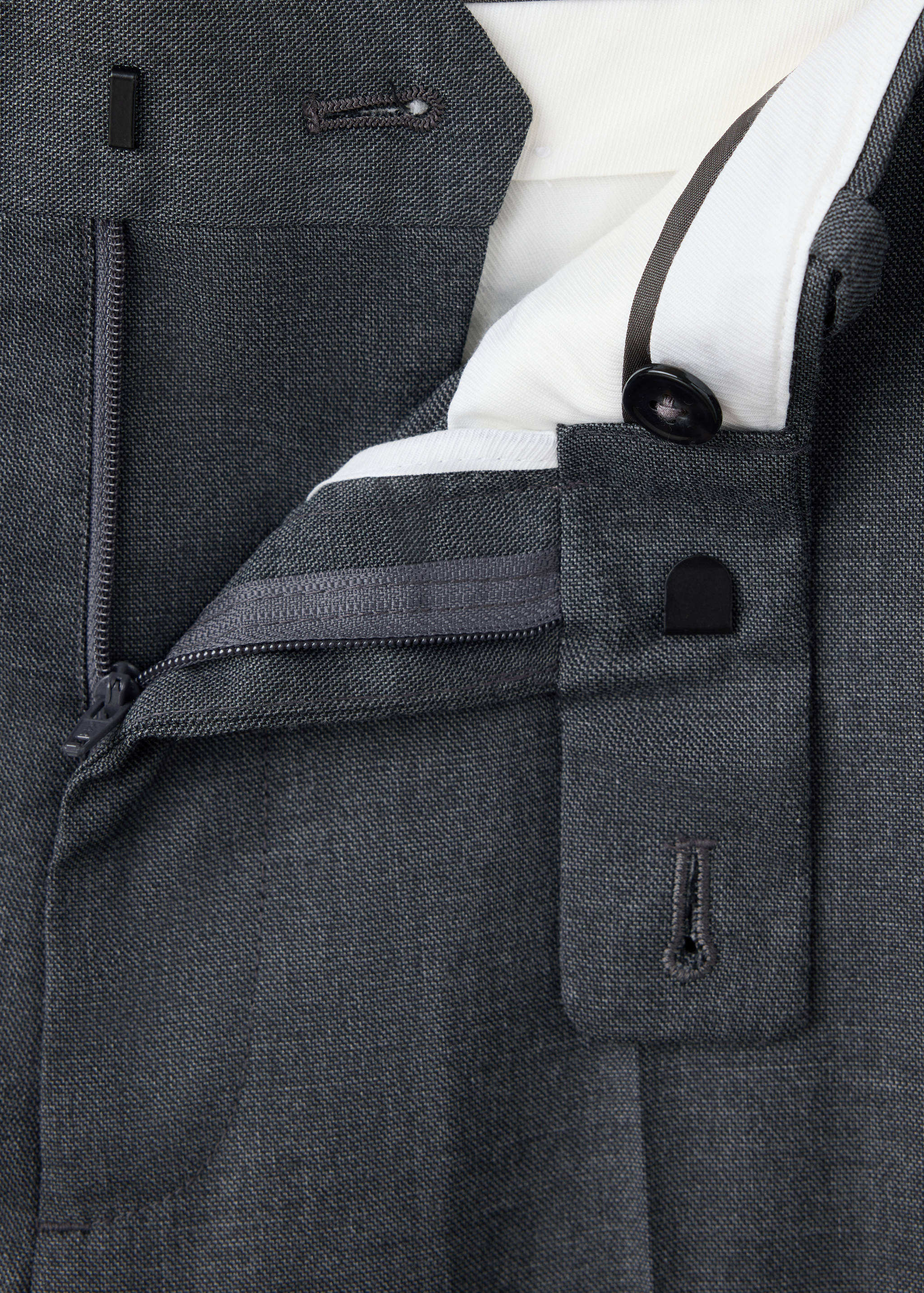 TROUSERS MILANU - Details of the article 9