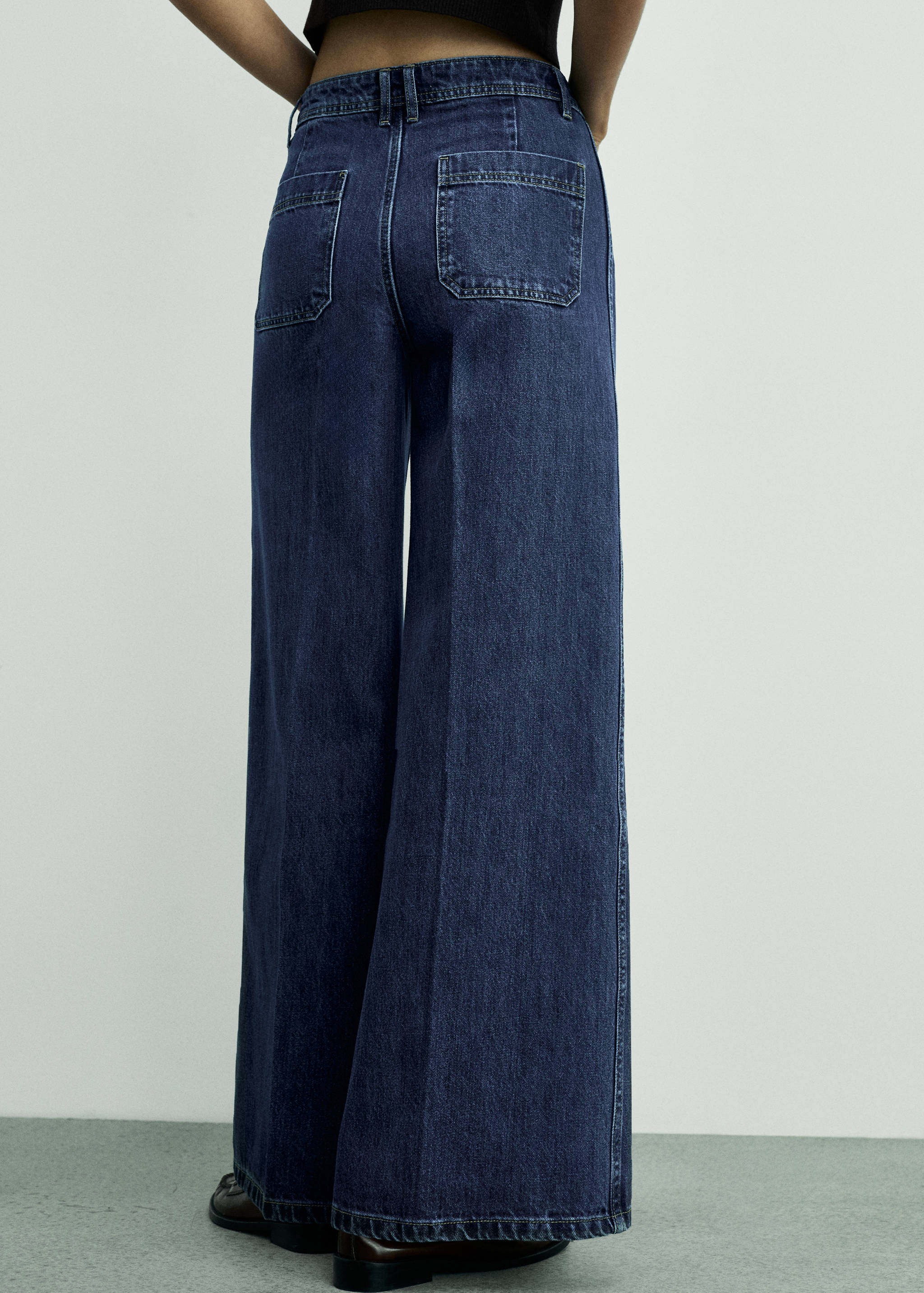 Wide leg jeans with pockets - Details of the article 6
