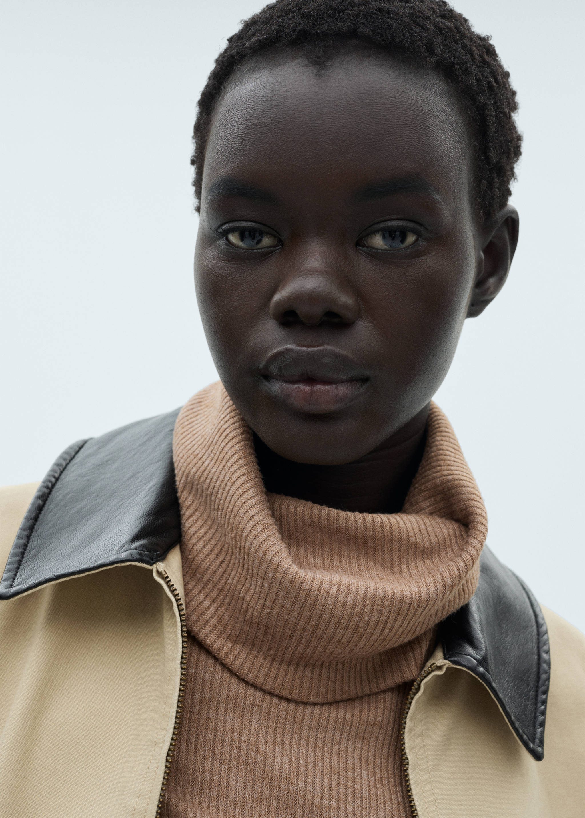 Turtle neck ribbed t-shirt - Details of the article 1