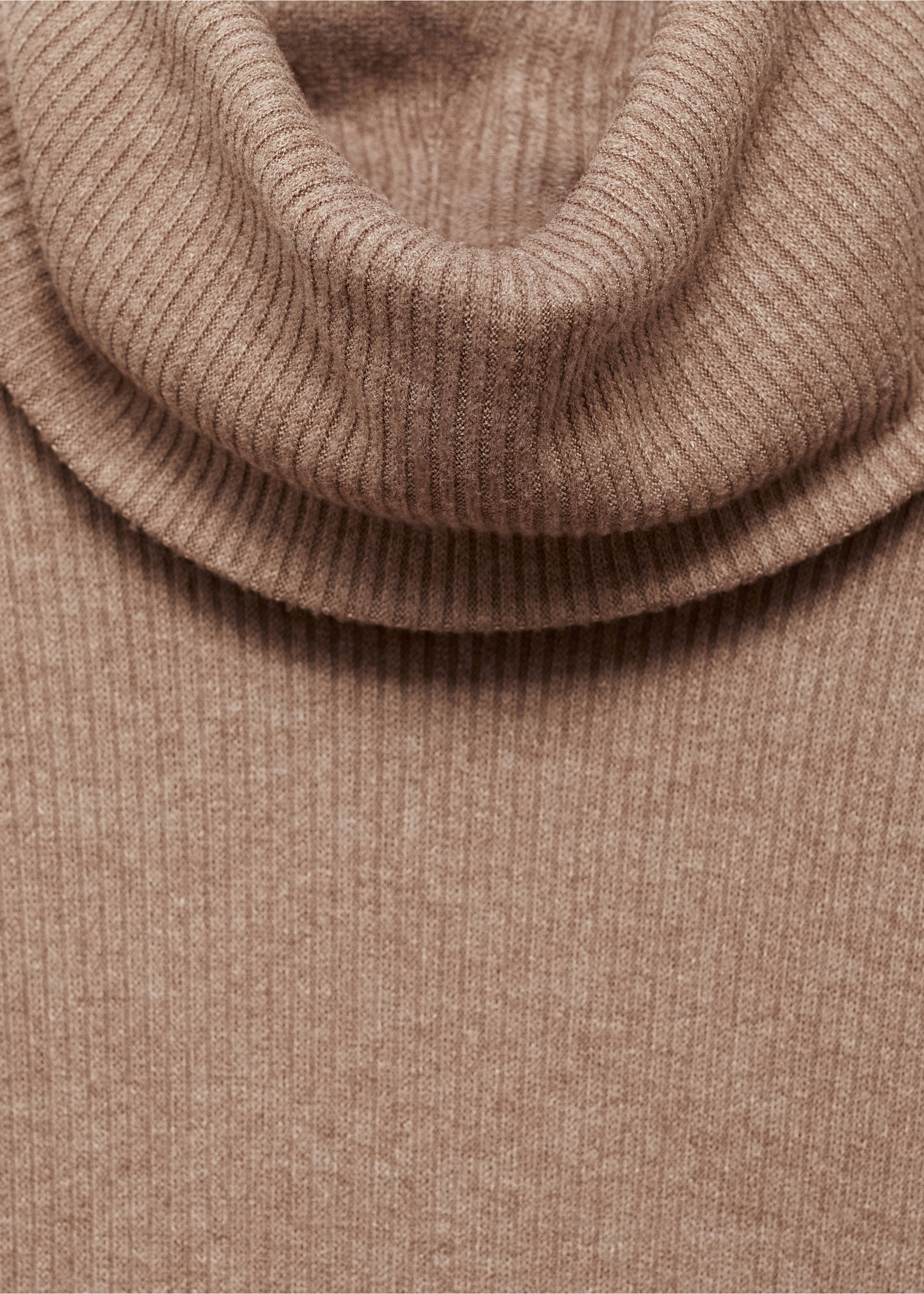 Turtle neck ribbed t-shirt - Details of the article 8, Brown. Ref: 87030639-00.