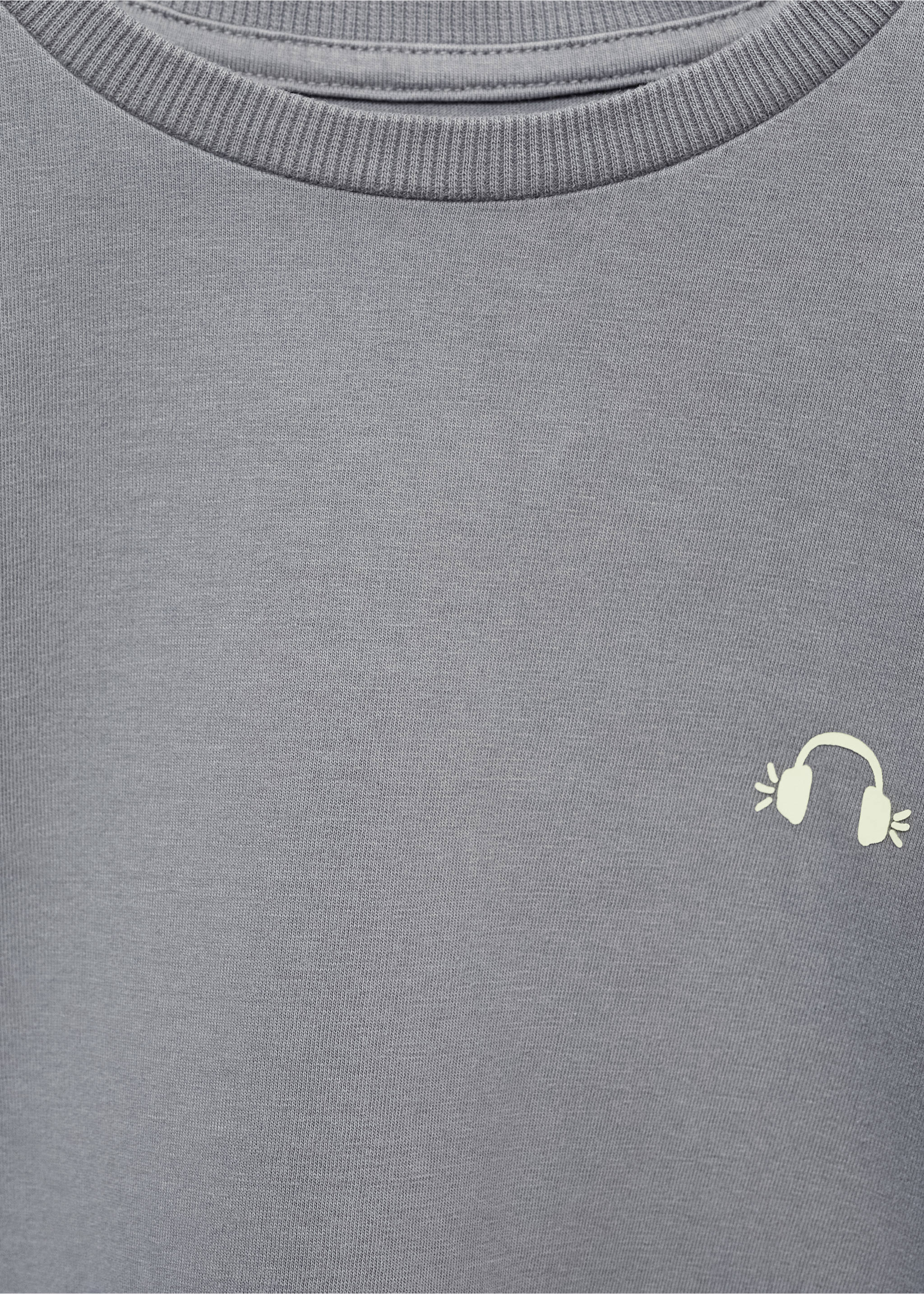 Washed-effect cotton t-shirt - Details of the article 8, Charcoal. Ref: 87030643-00.