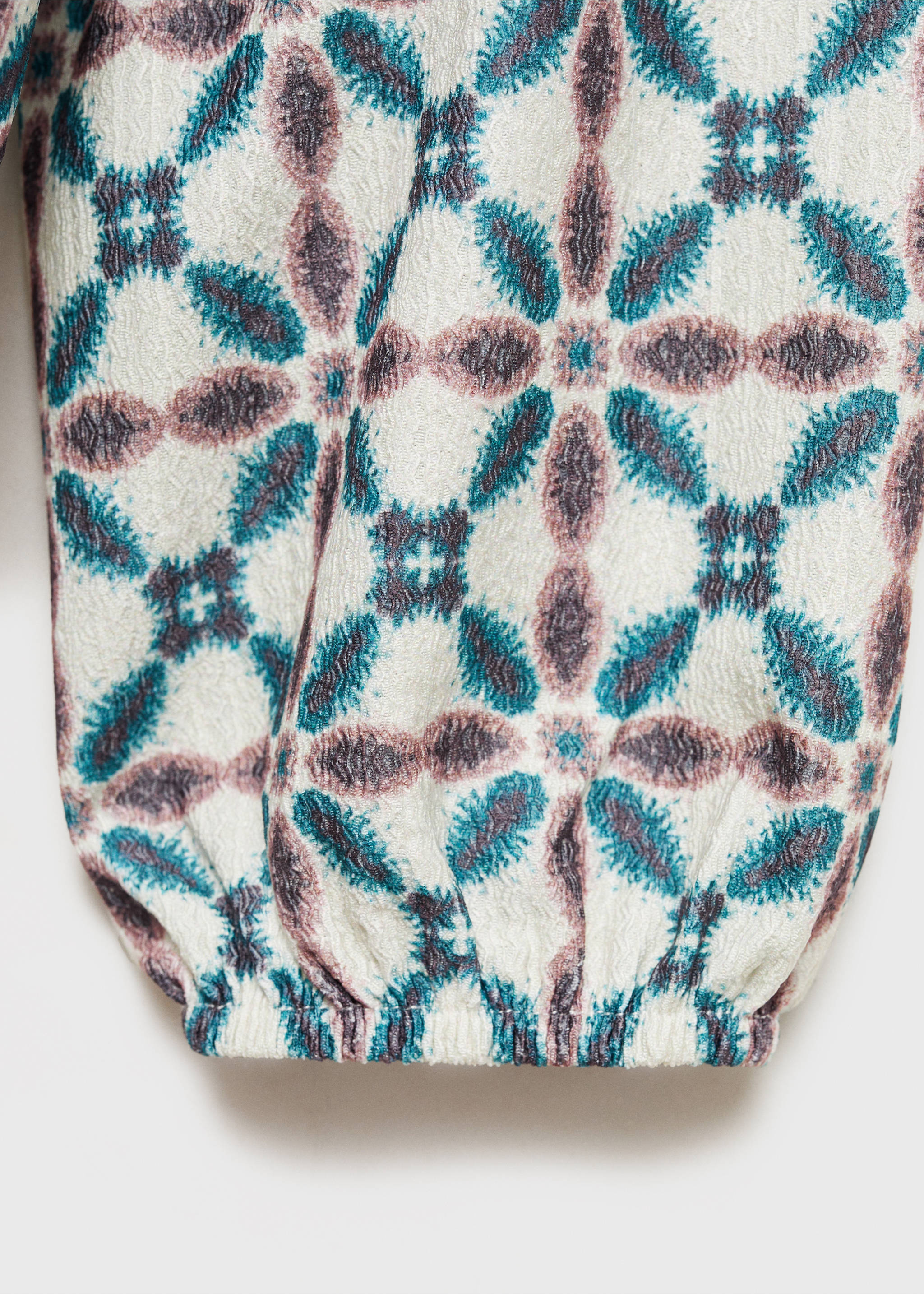 Geometric print blouse - Details of the article 0, Ecru. Ref: 87030647-00.