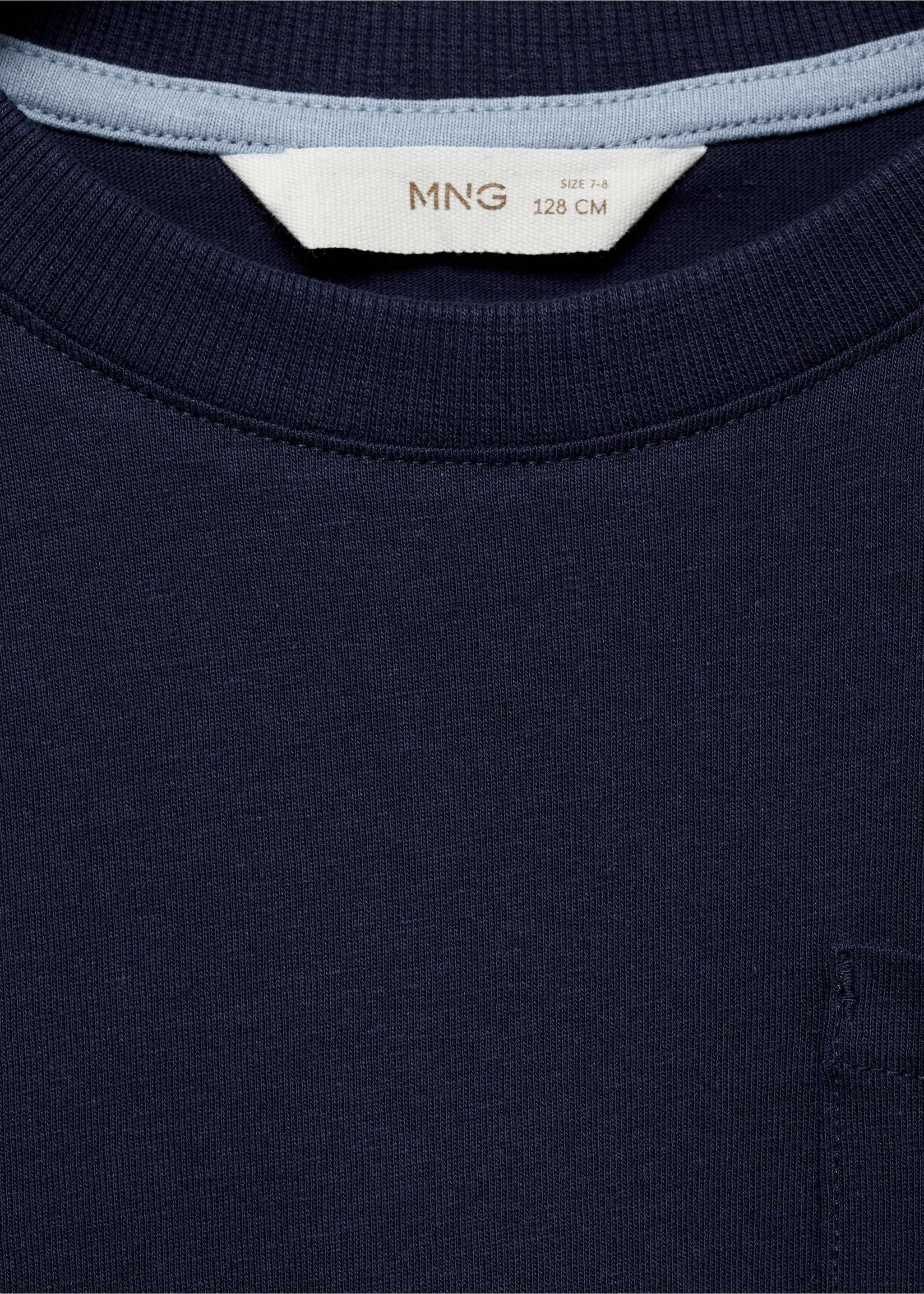 Basic T-shirt - Details of the article 8, Dark Navy. Ref: 87030649-00.
