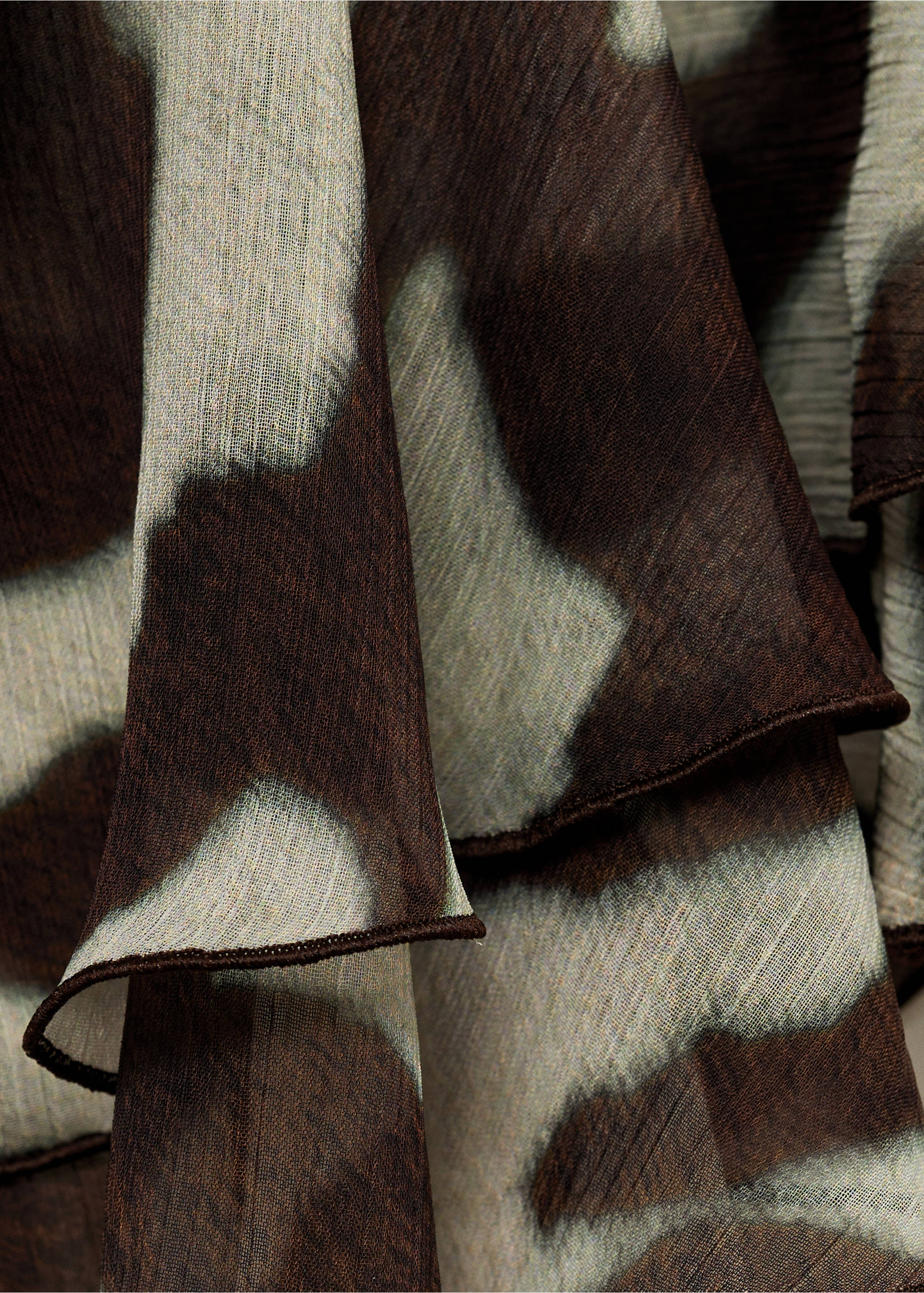 Printed blouse with flared sleeves - Details of the article 0, Brown. Ref: 87030652-00.